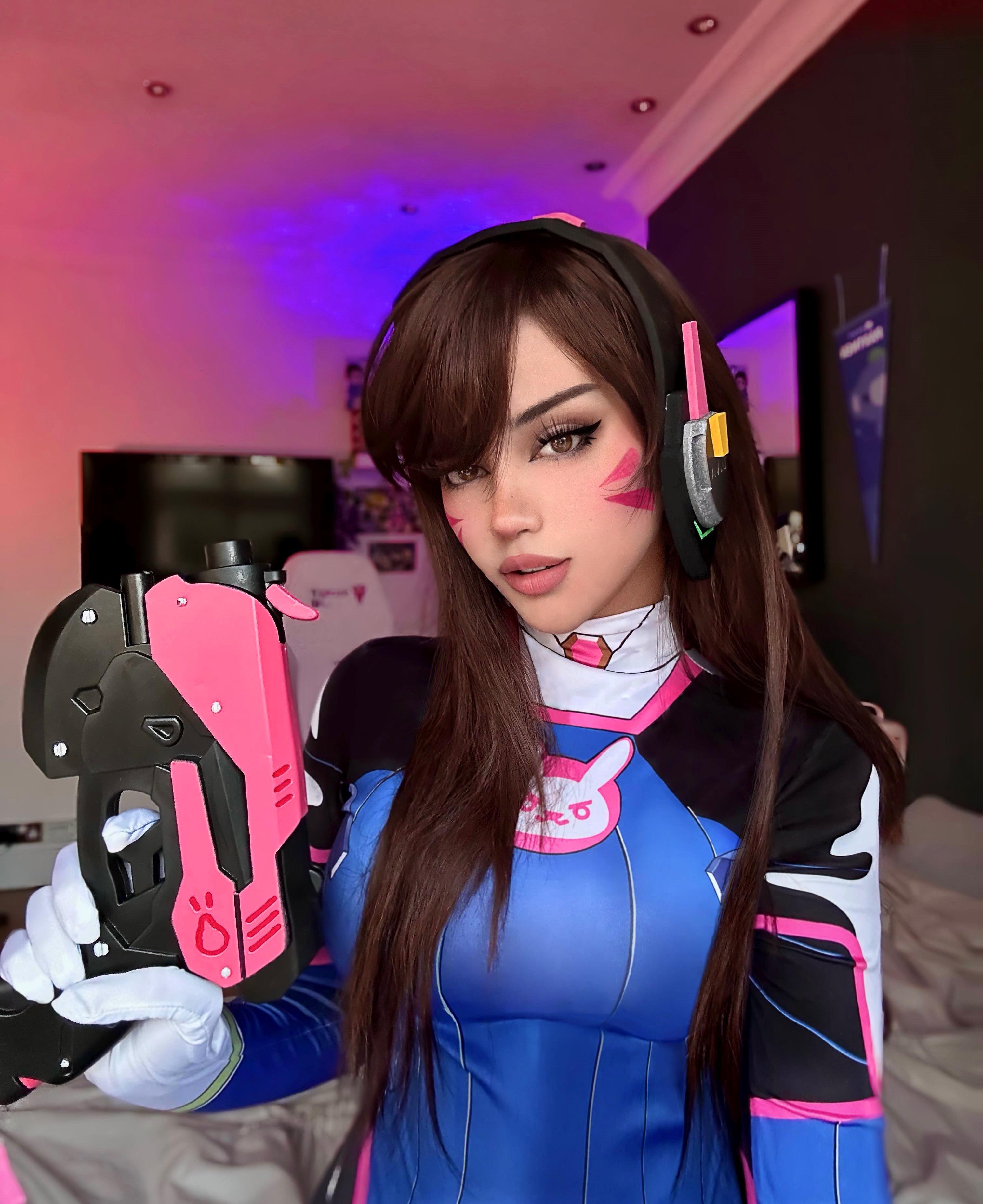 Dva cosplay by @Jasikyu : Overwatch
