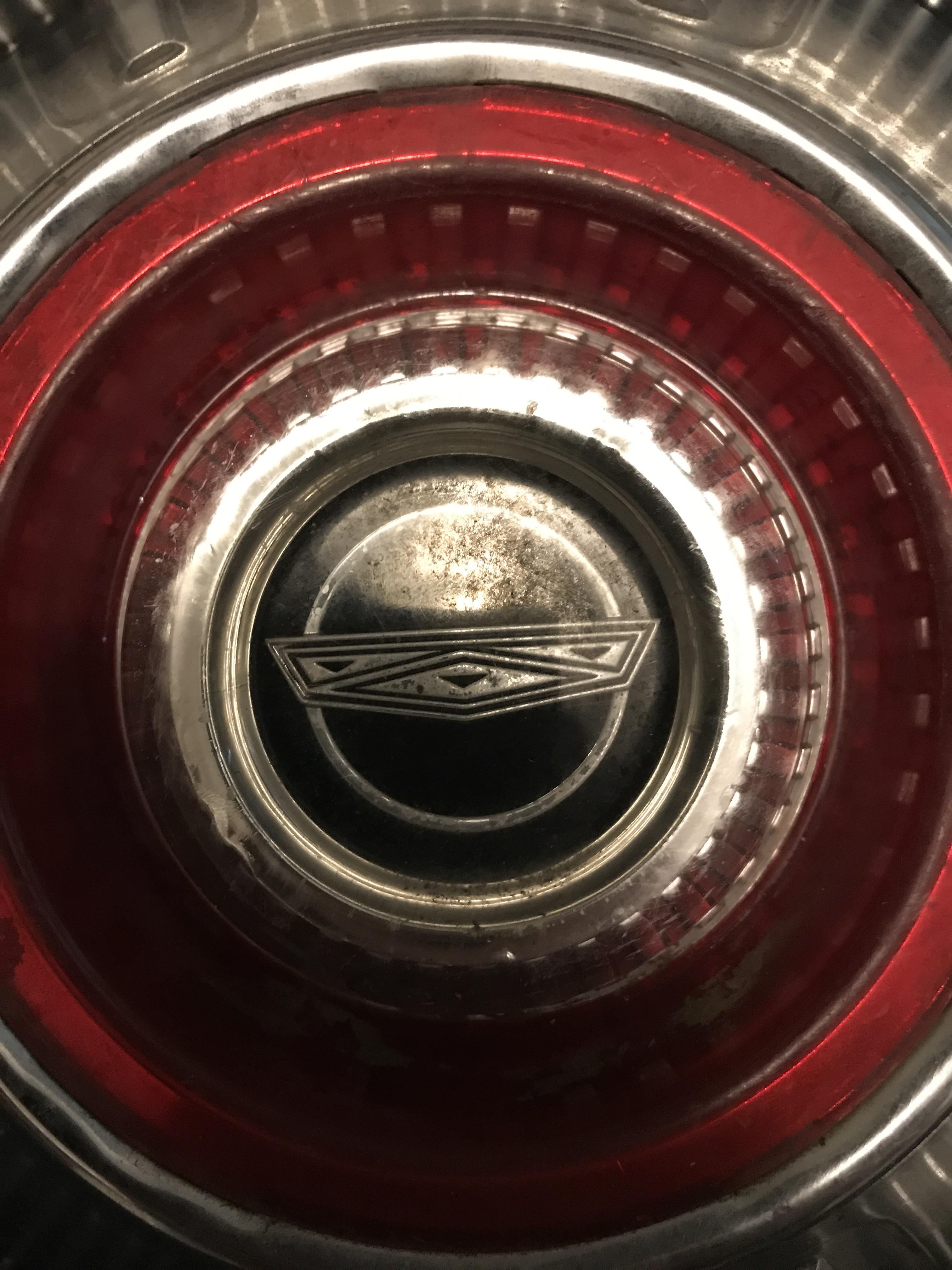 Found this hubcap on the road and wondering what car brand it is : r