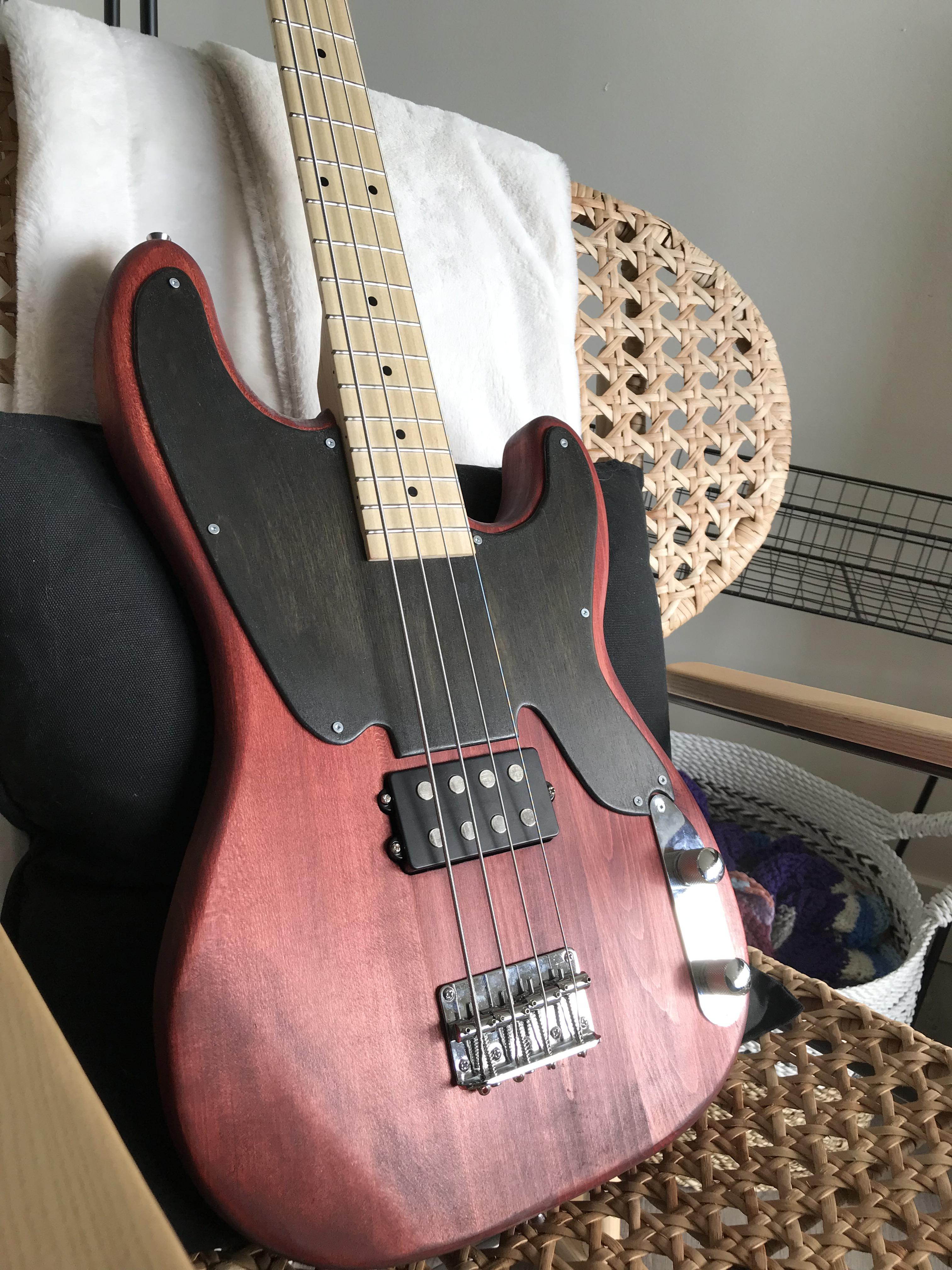 Giganticsounding 51style PBass. Kit build, handmade pickguard. r