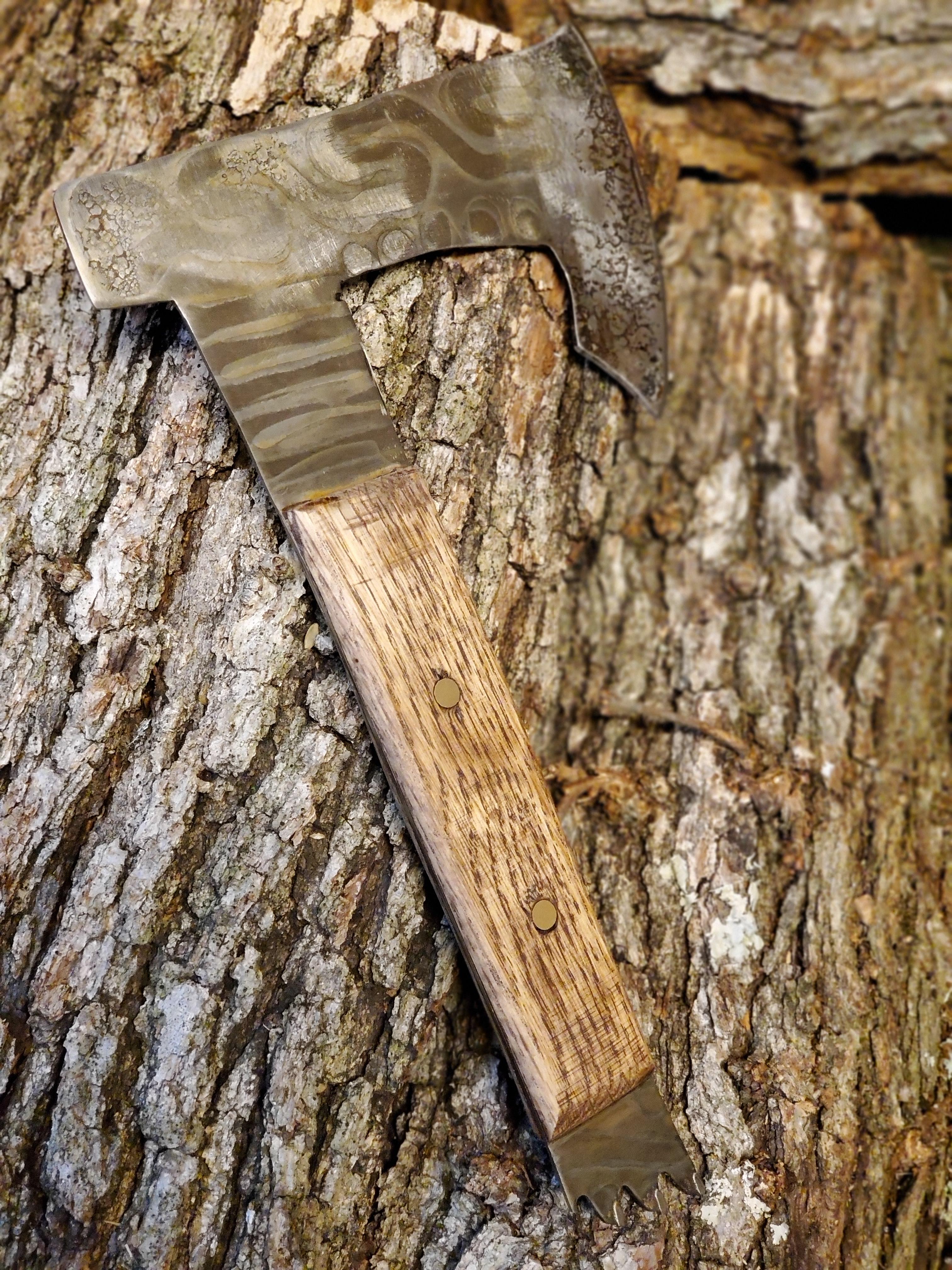 Not a knife, but my first attempt at making a hatchet. Made from