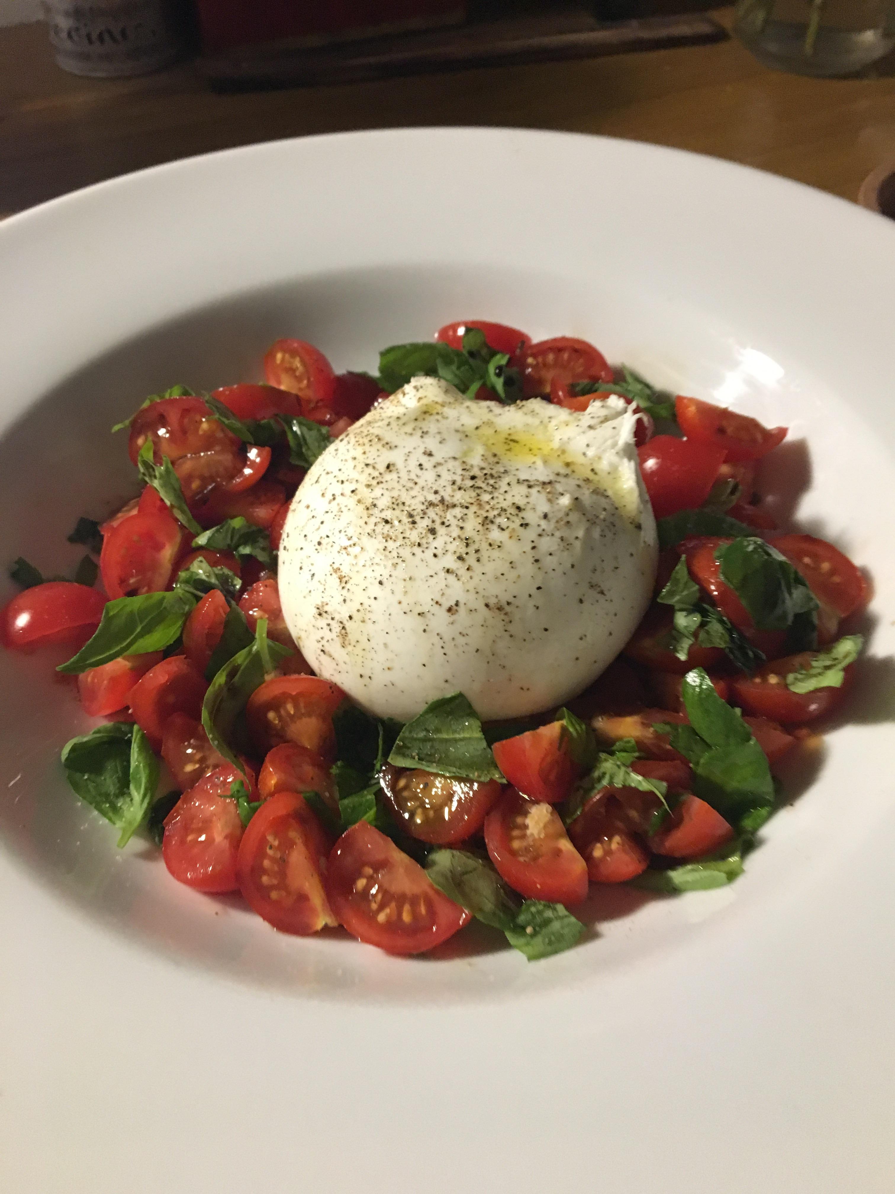 Handsome burrata r/Cheese