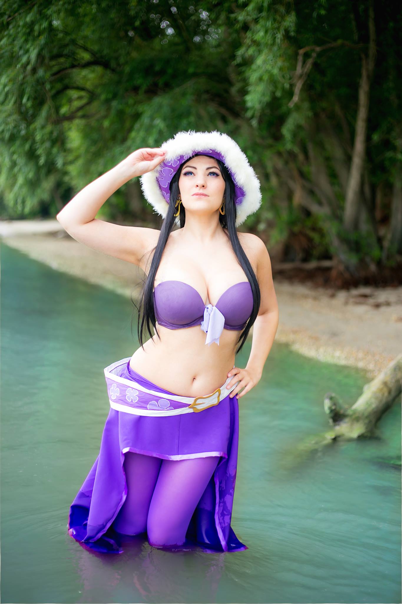 [Self] I hope it's ok to post my Nico Robin Cosplay here 3 r/OnePiece