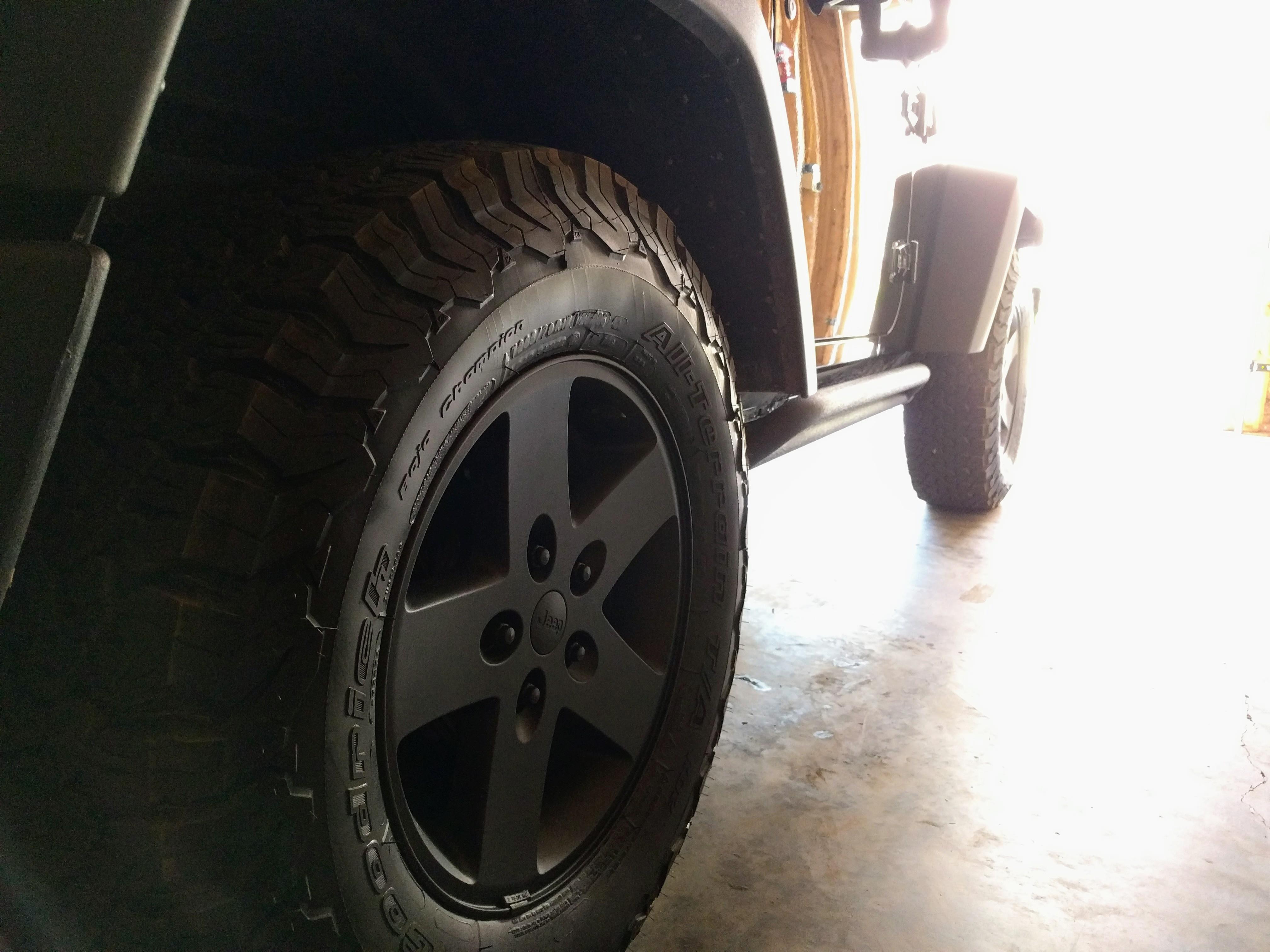 Plasti Dipped the wheels today. Jeep