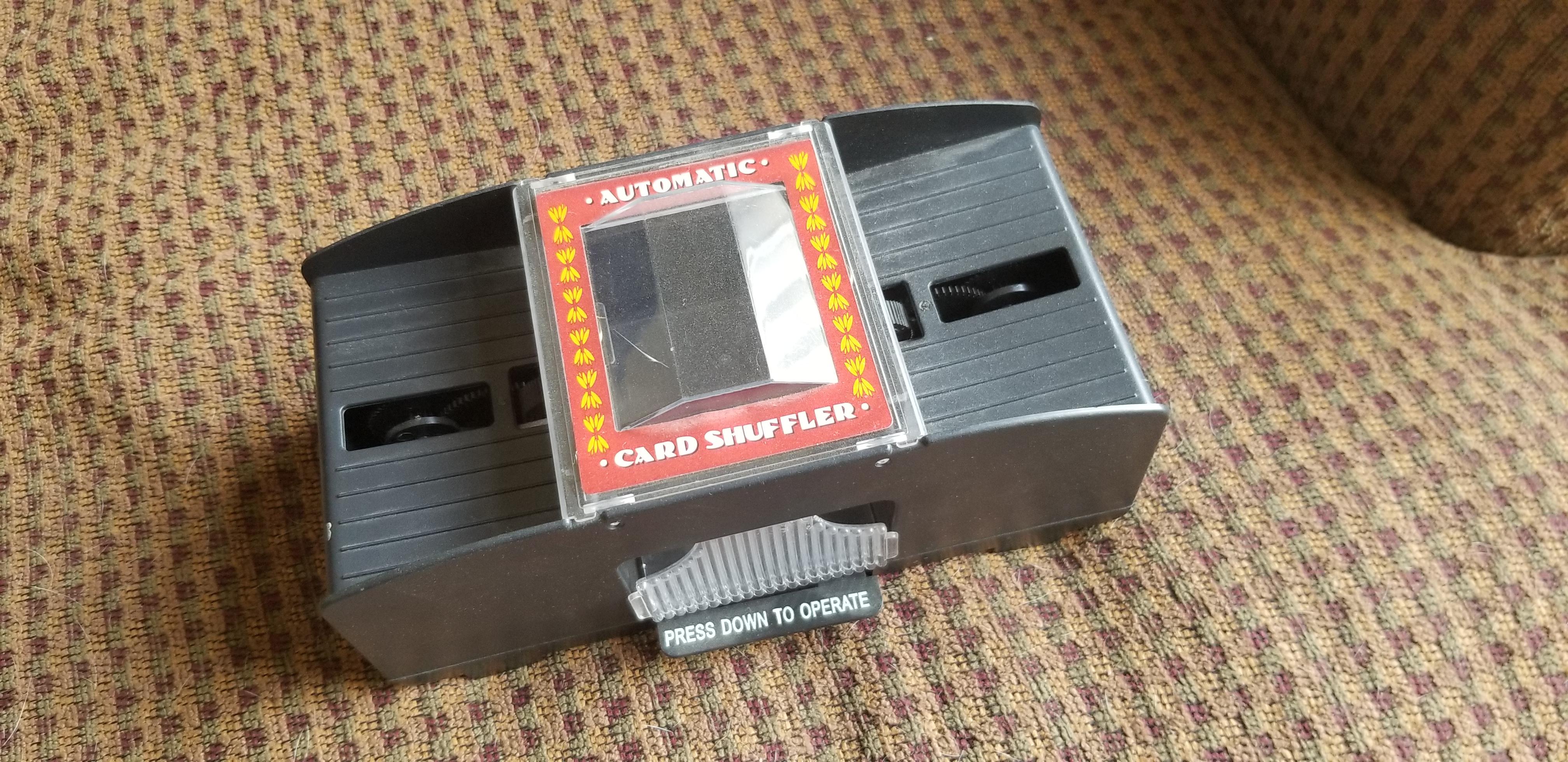An Automatic Card Shuffler r/mildlyinteresting