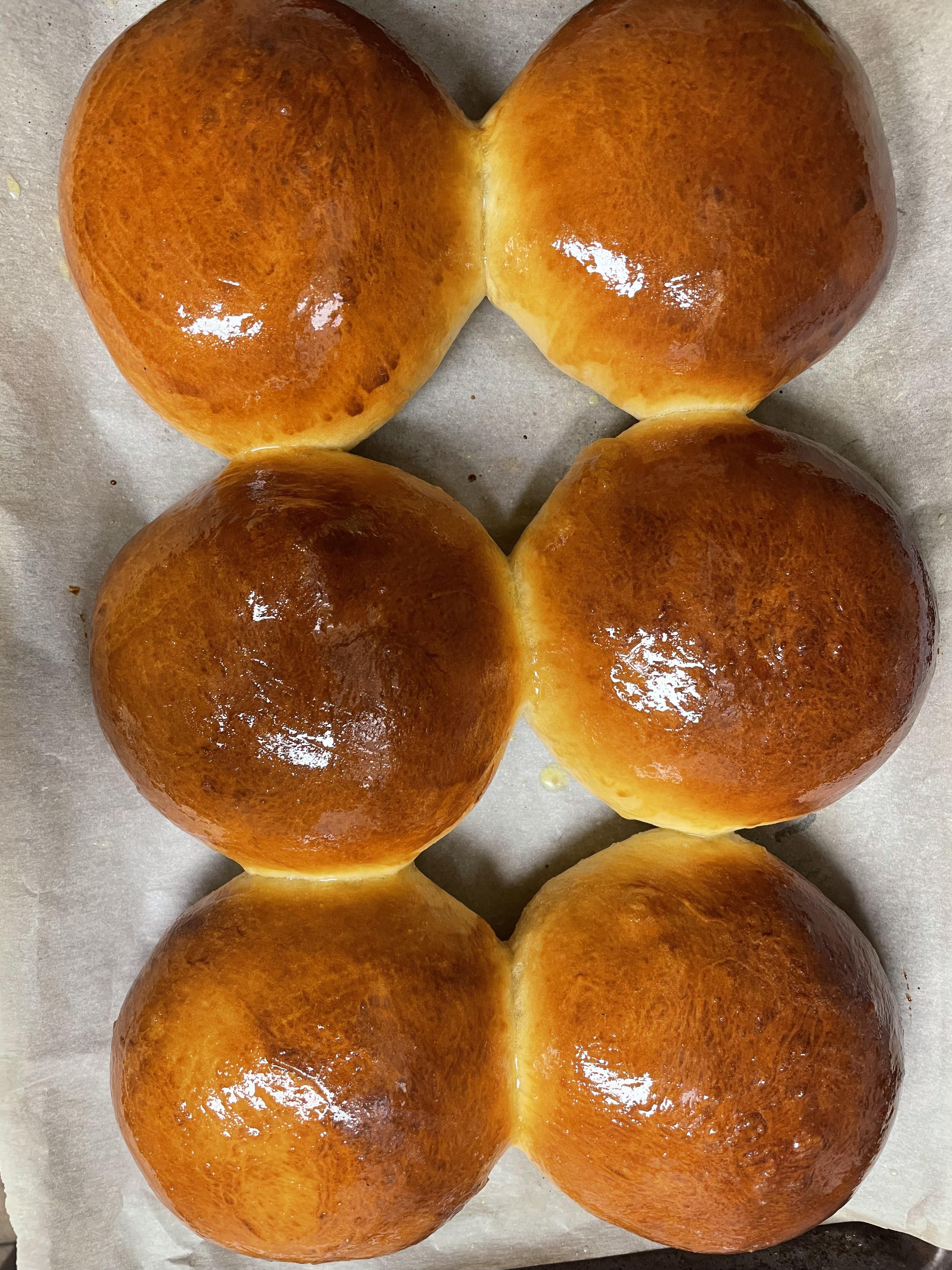 Milk Burger buns with tangzhong method turned out really good r/Breadit