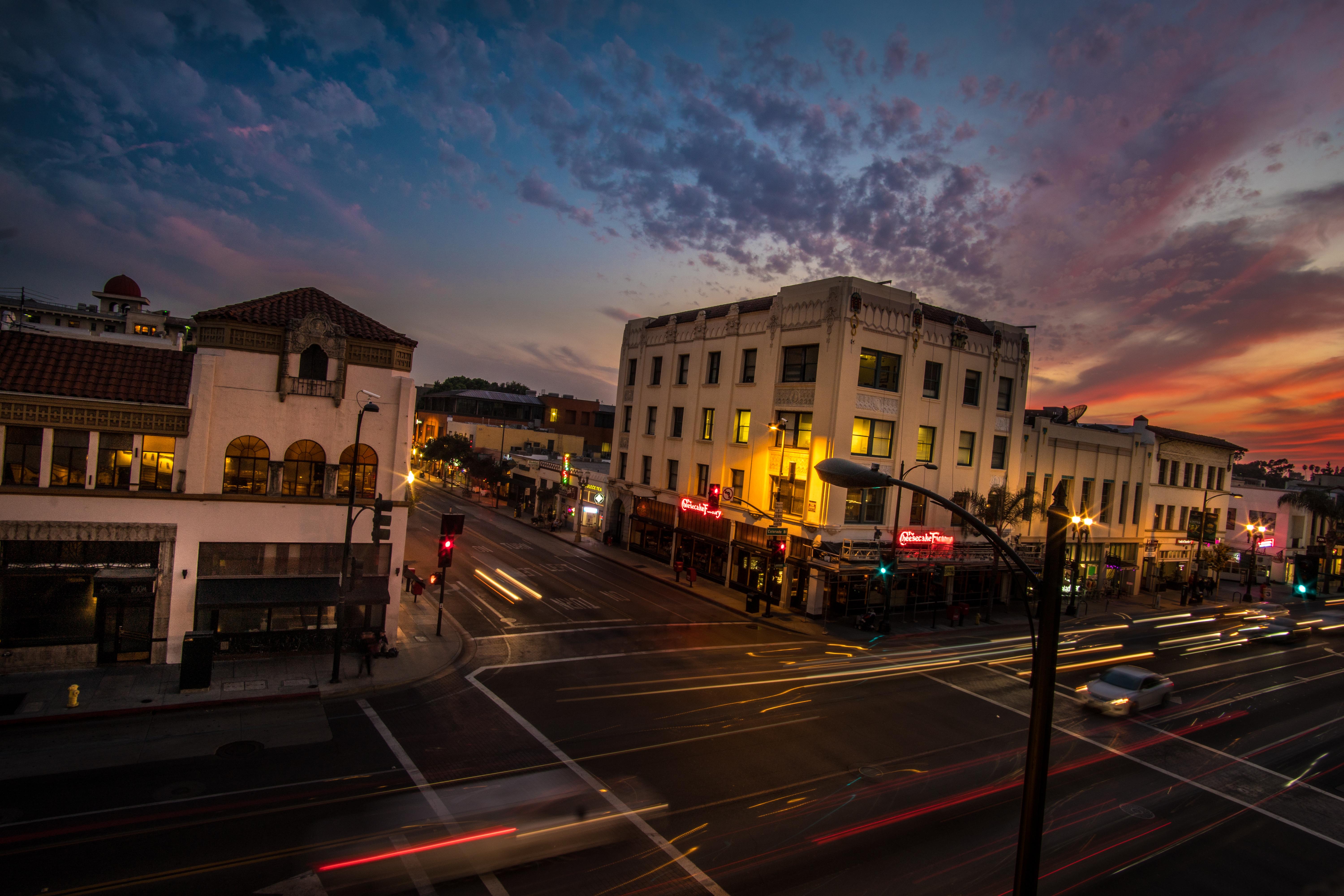 Old Town Pasadena View from my studio overlooking Colorado Ave. [OC] [6000 x 4000] [instagram