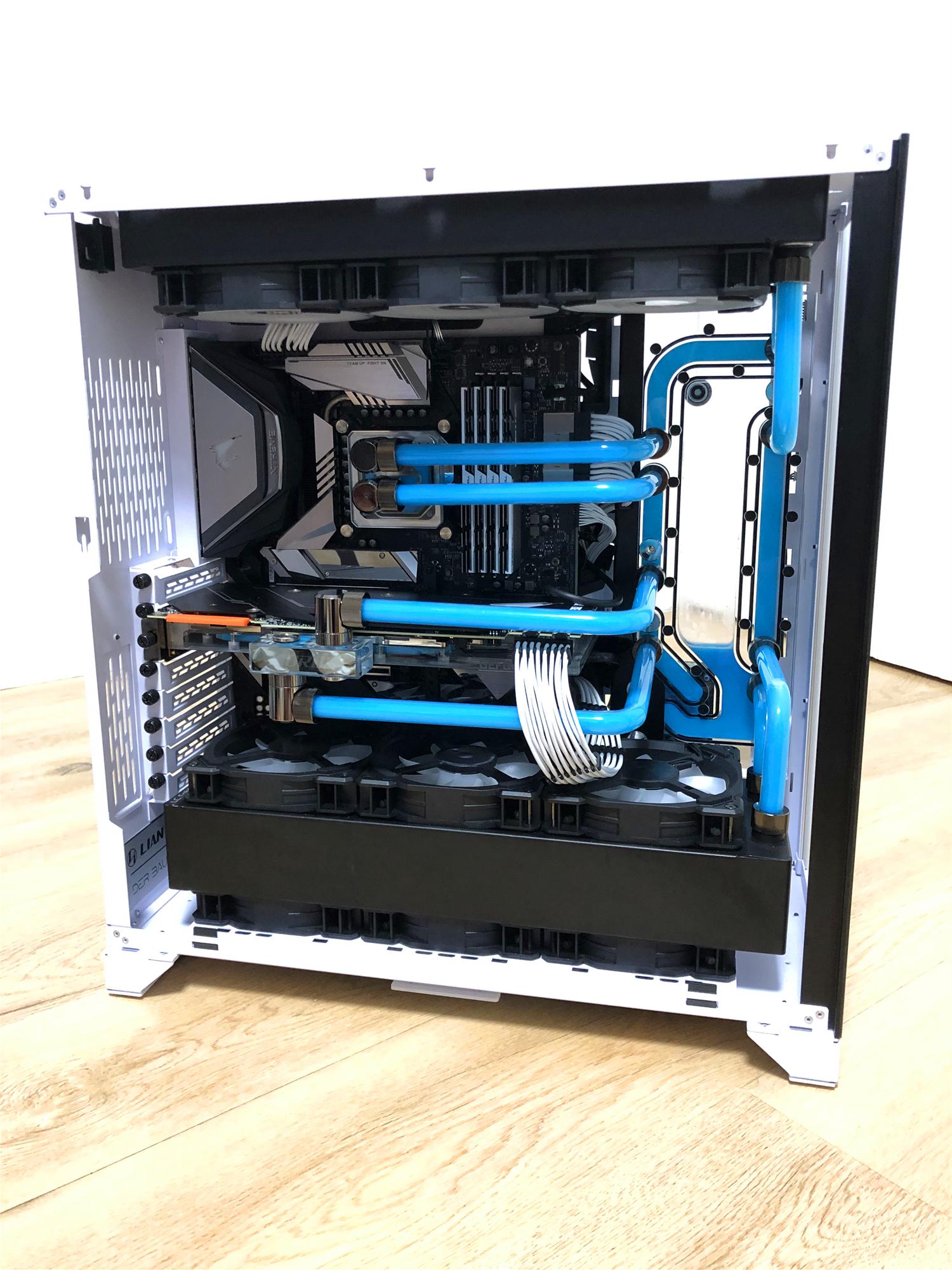Lian Li 011 Dynamic Xl Water Cooled