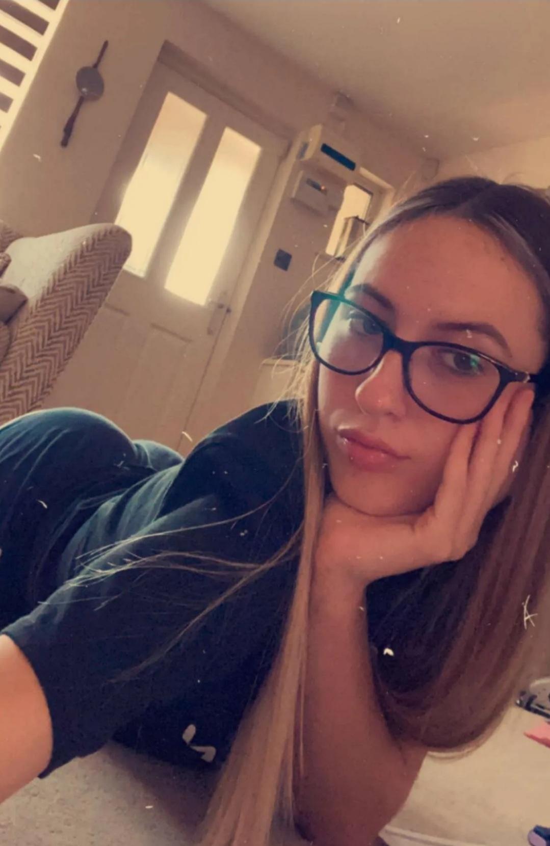 little selfie in glasses : barelylegalteens