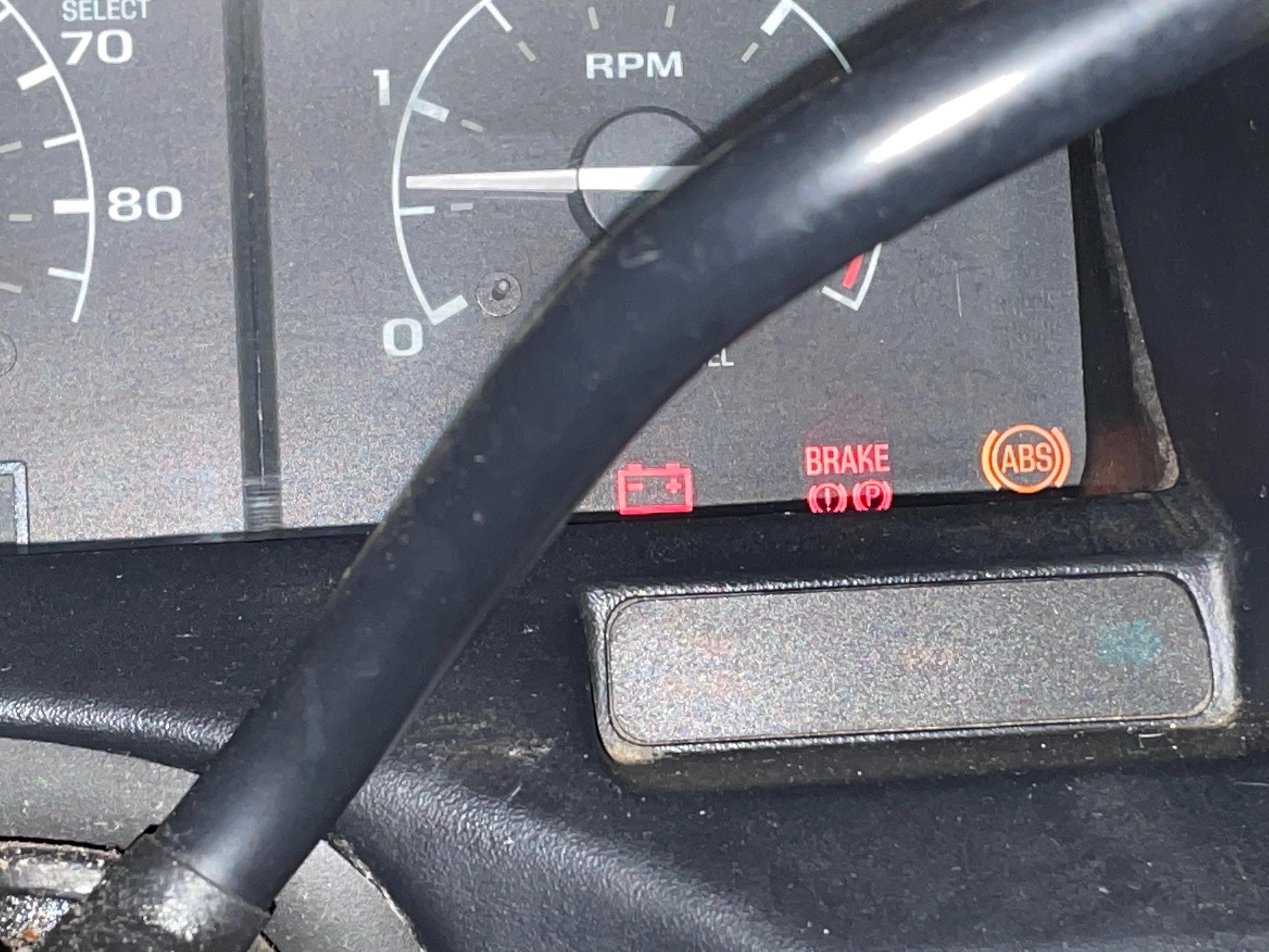 Parking brake, abs, and battery light are all on 95 powerstroke. I