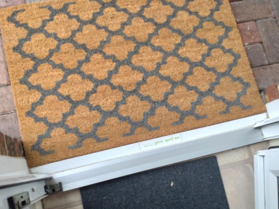 Our new IKEA doormat between the porch walls r/Perfectfit