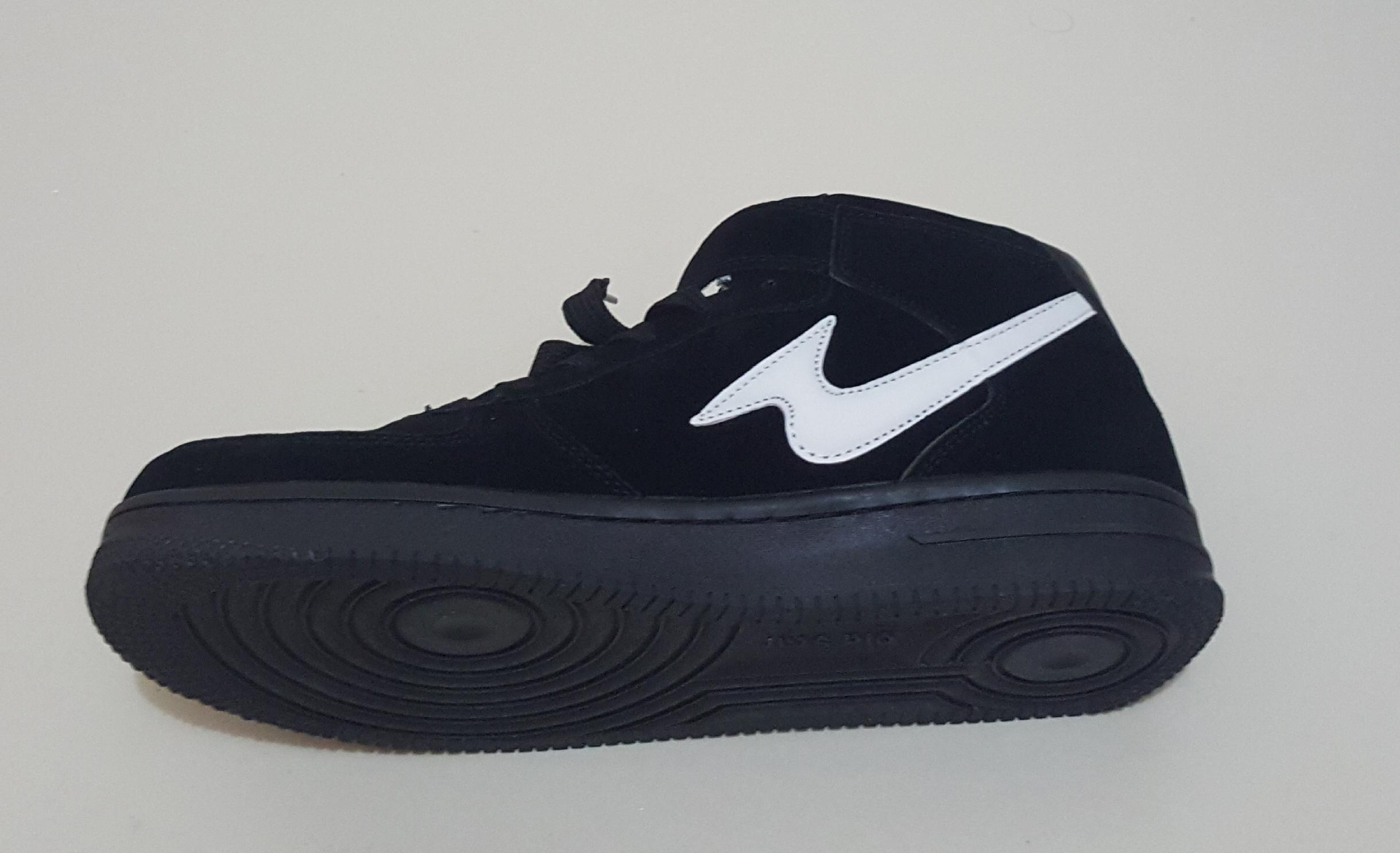 Knock off Nike shoes r/crappyoffbrands