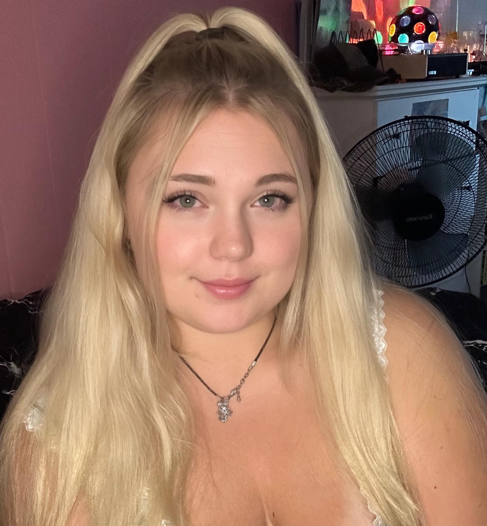 240 best u/lxves images on Pholder | Fupa Luv, Fat Fetish and Bigfeetgirls