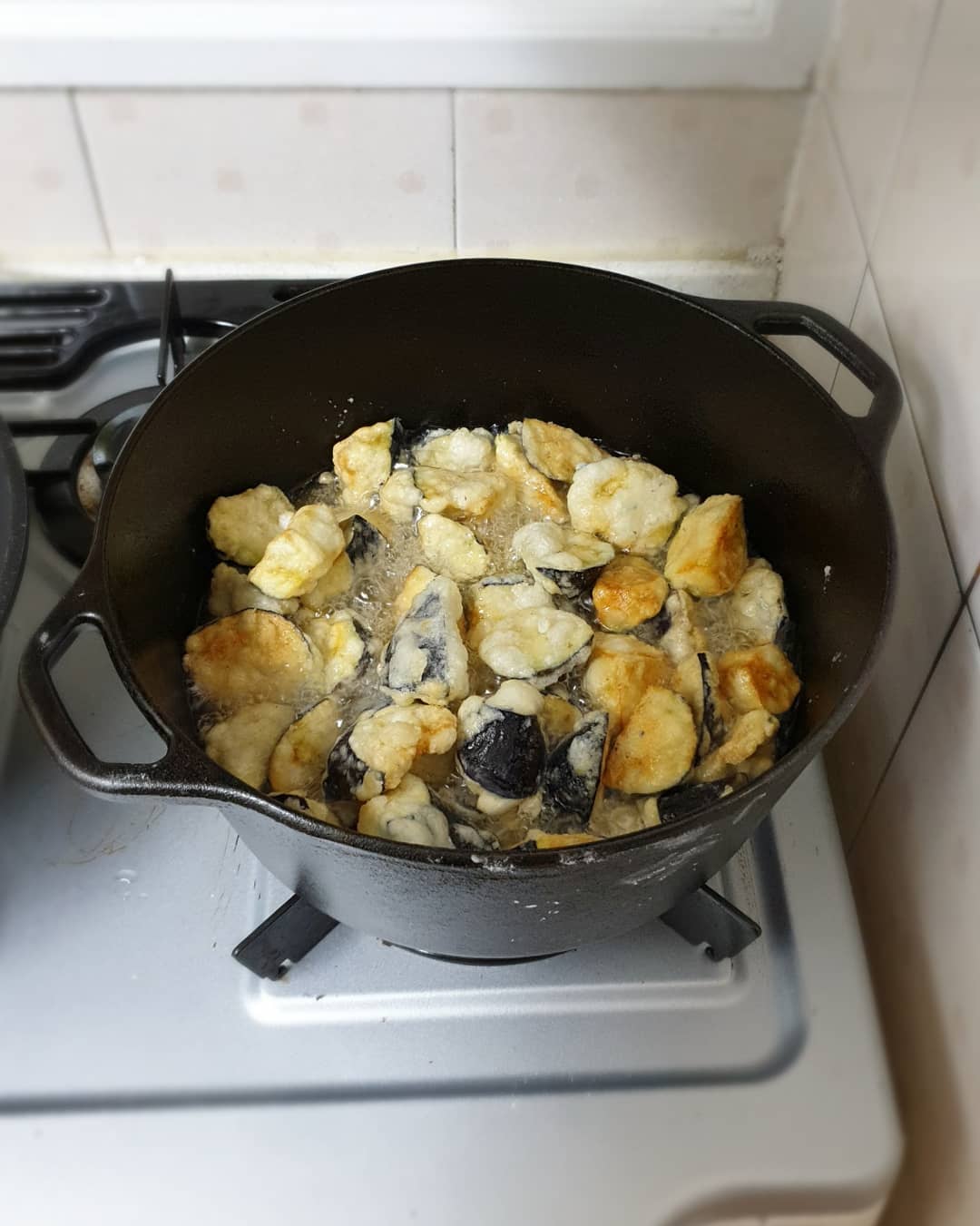 Chinese style fried eggplant with lodge dutch oven! r/castiron