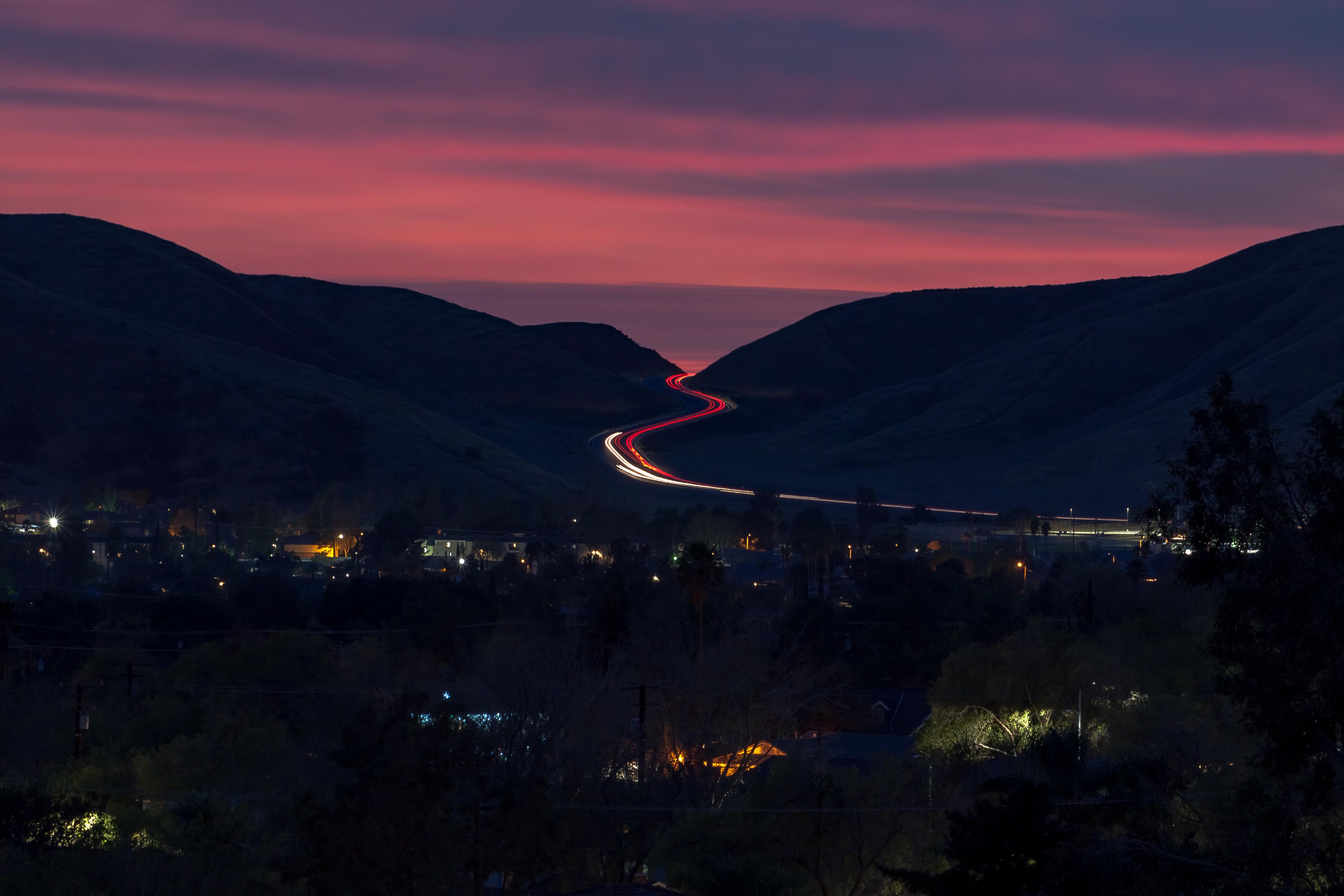 ITAP of the sunset and Little mountain san bernardino ca. r/itookapicture