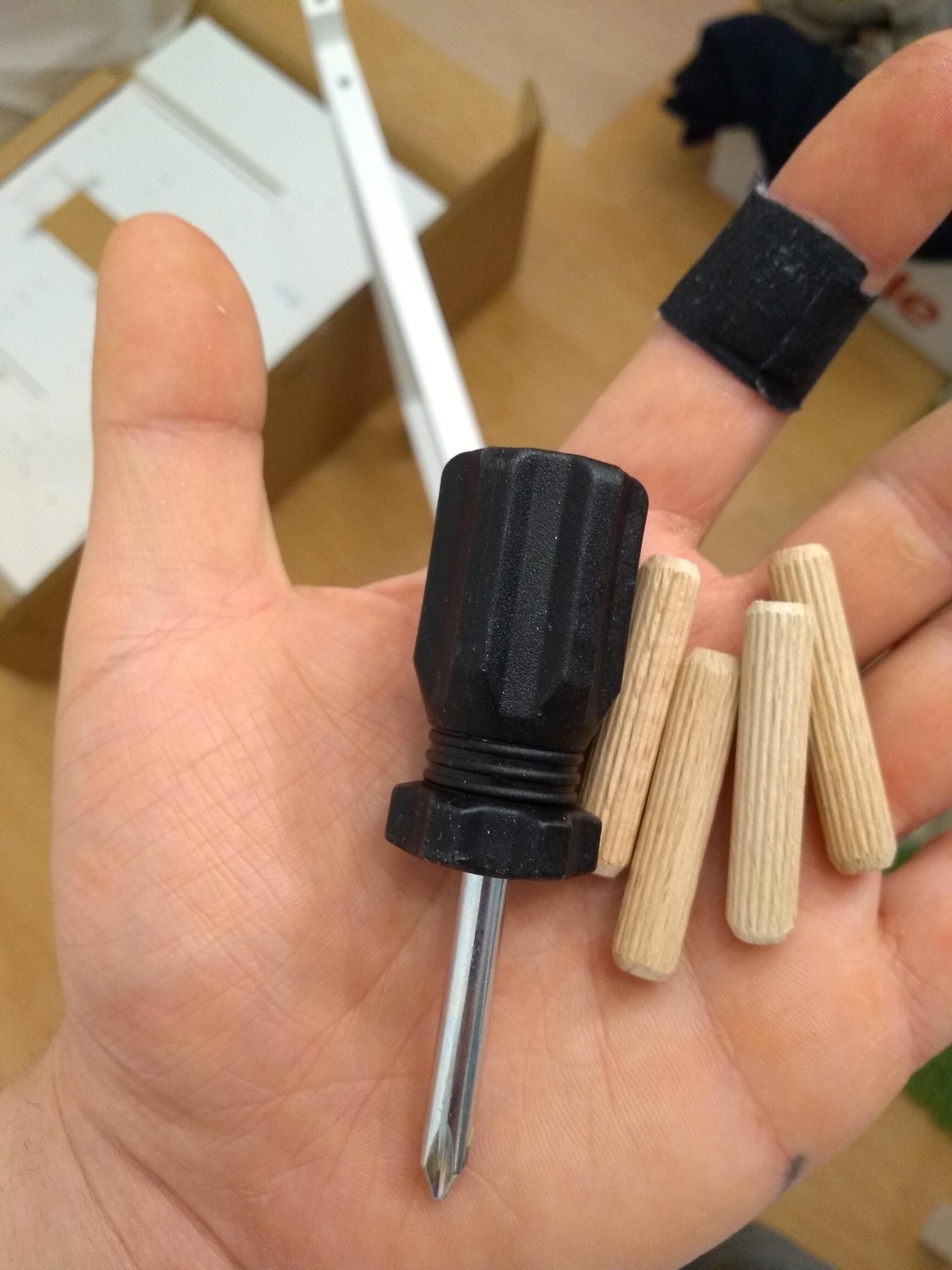 My Ikea came with a small screwdriver r/mildlyinteresting