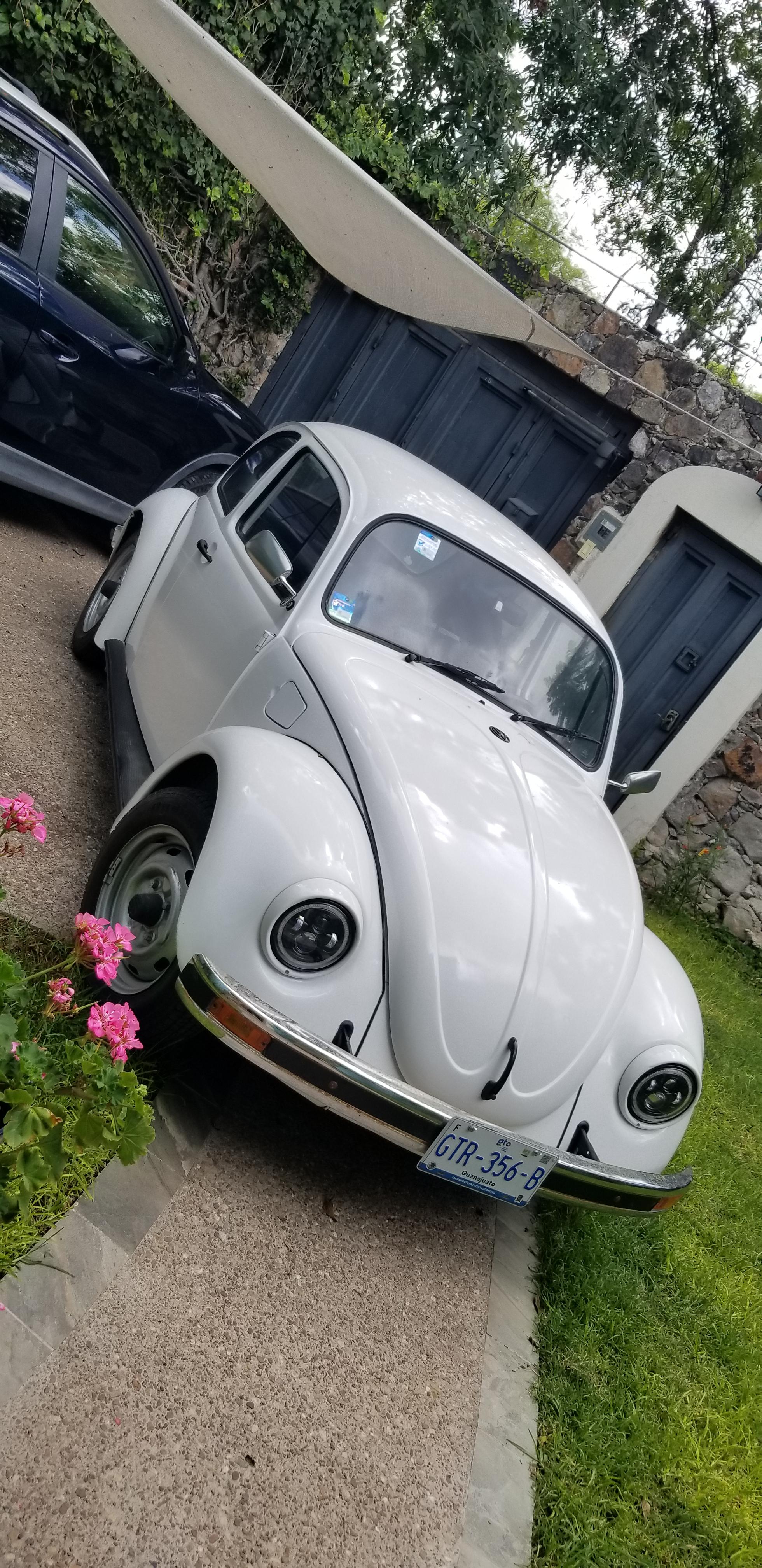 Here is my first car, 1997 mexican vw beetle, 1600cc fuel injected
