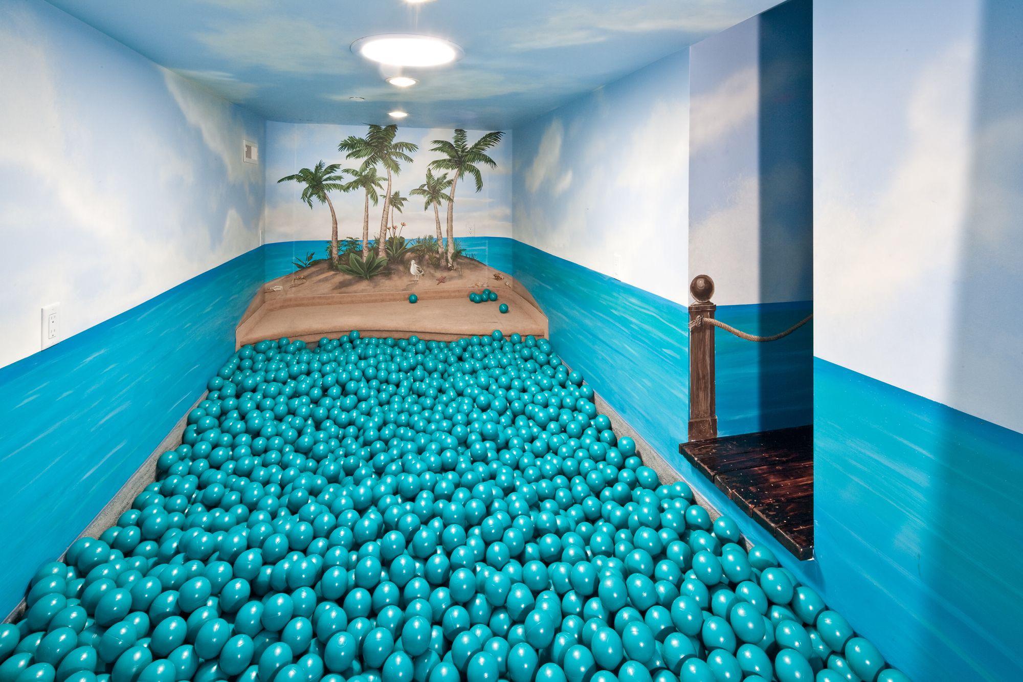 Ball Pit r/LiminalSpace