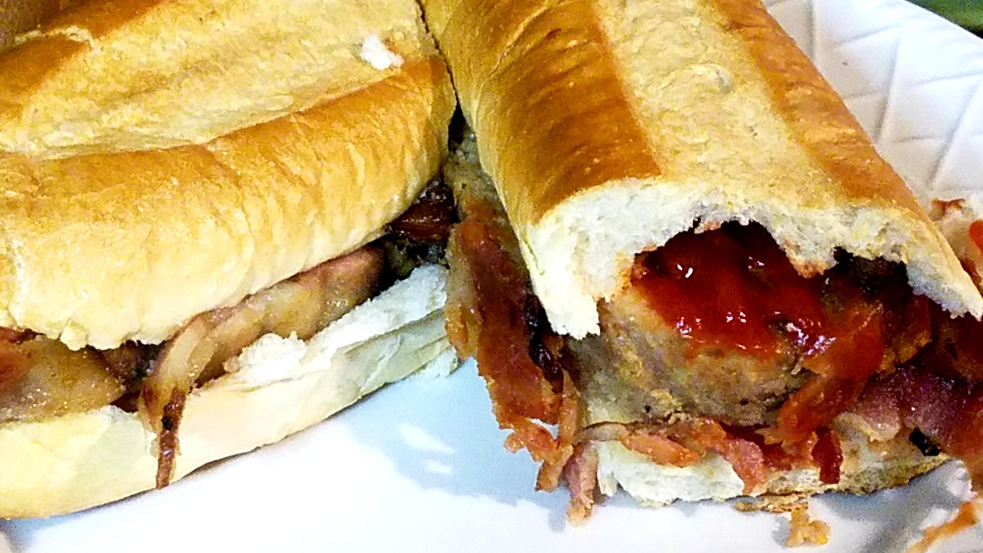 I ate a meatloaf sandwich last night too. r/eatsandwiches