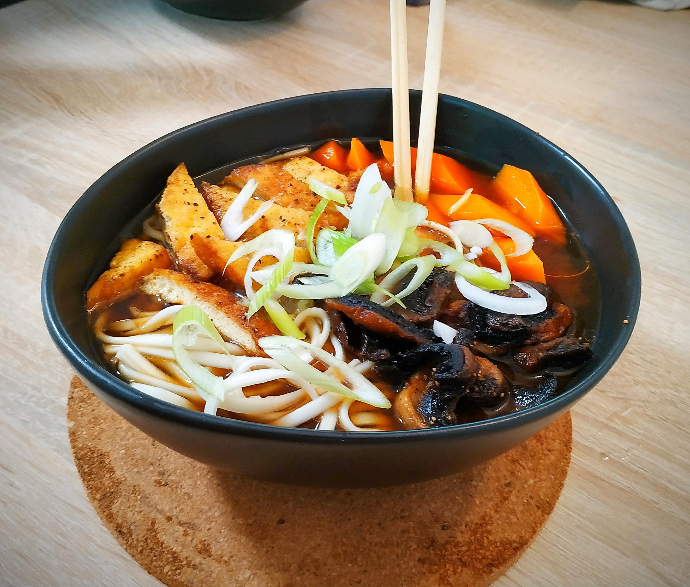 Vegan ramen with tofu, mushrooms and carrots r/VeganFood