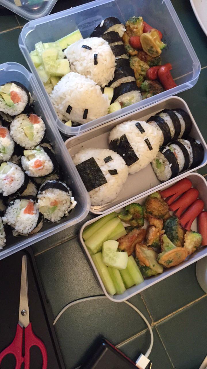 I made this a while ago but this was the first bento I made for my boyfriend and I. r/Bento