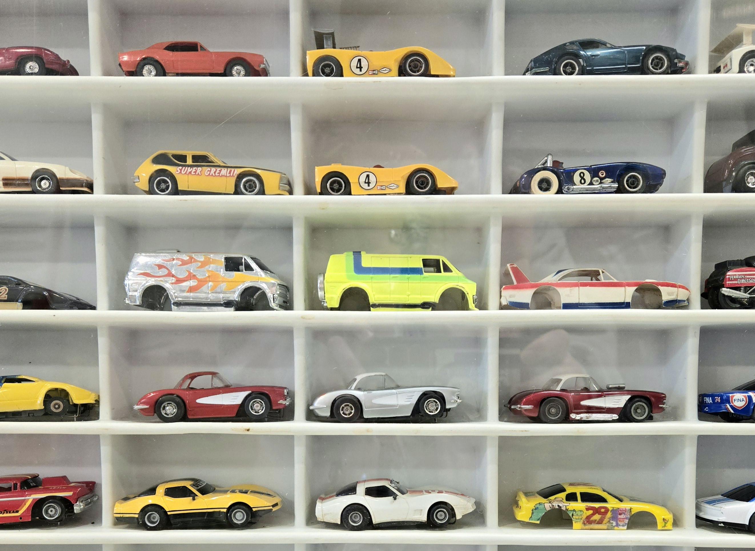 79th annual Cleveland slot car show, of course I looked for the vans🔎