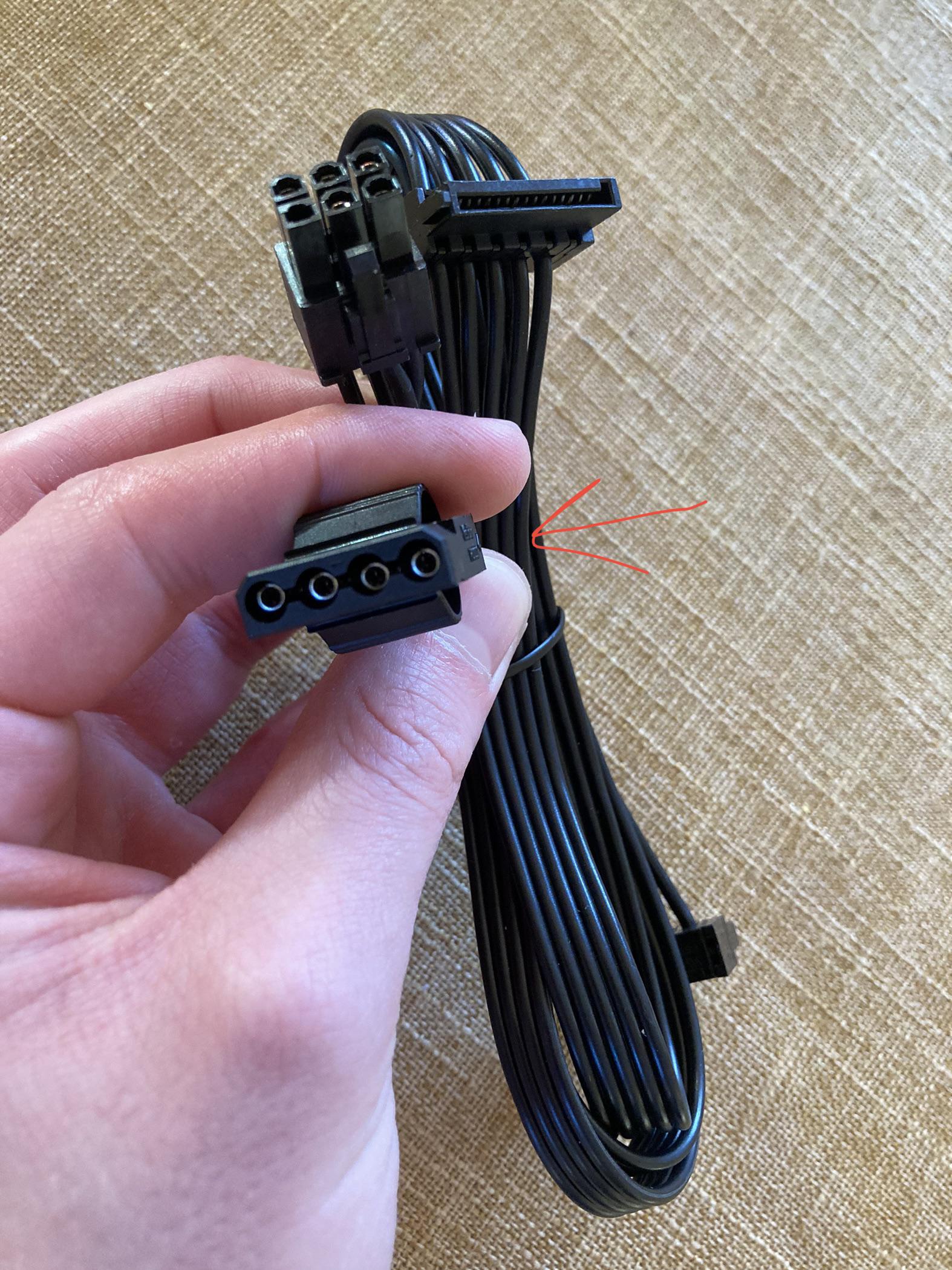 Modular PSU came with these SATA cables. I can’t figure out what this 4
