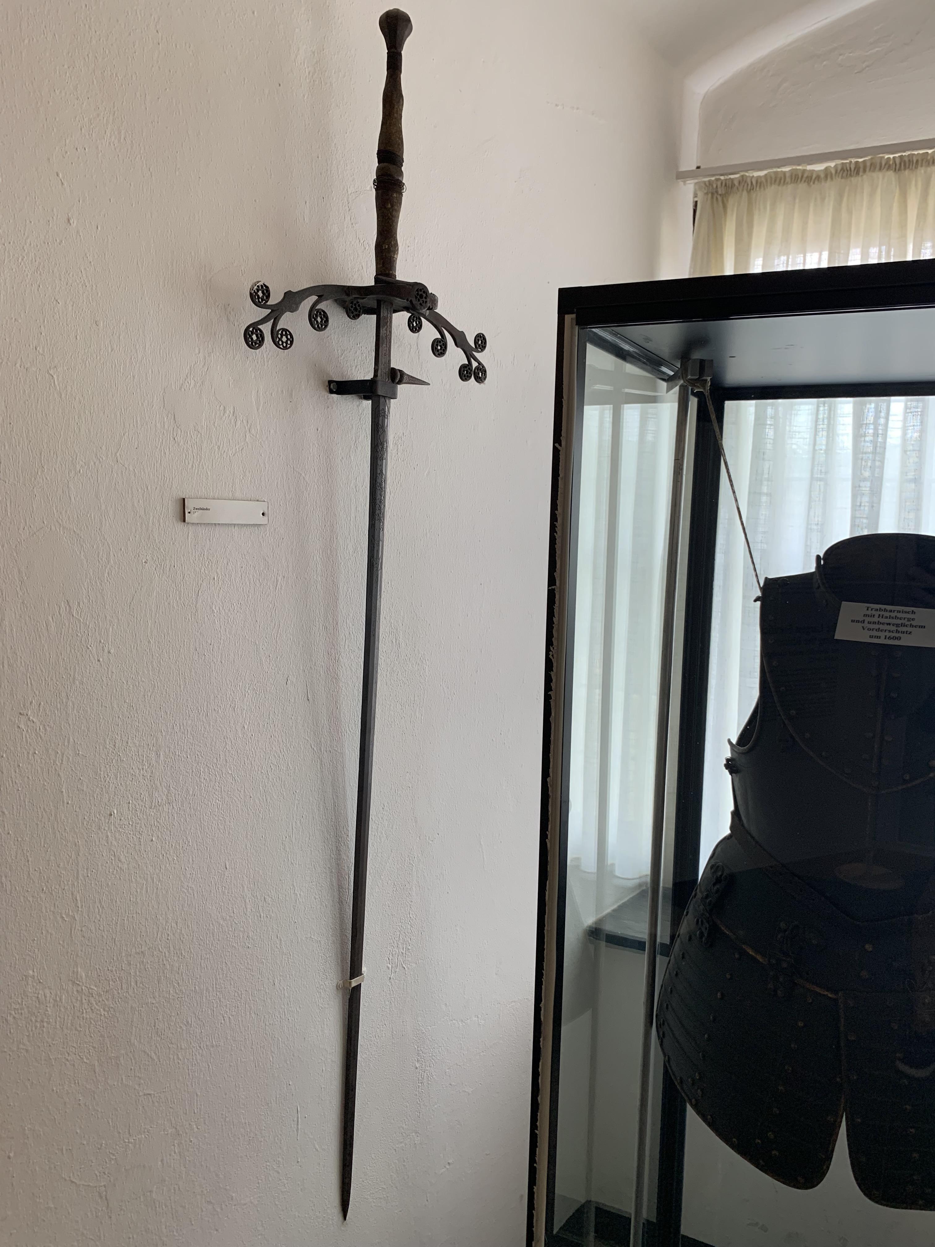How Heavy Is A Zweihander Margaret Wiegel™. Aug 2023
