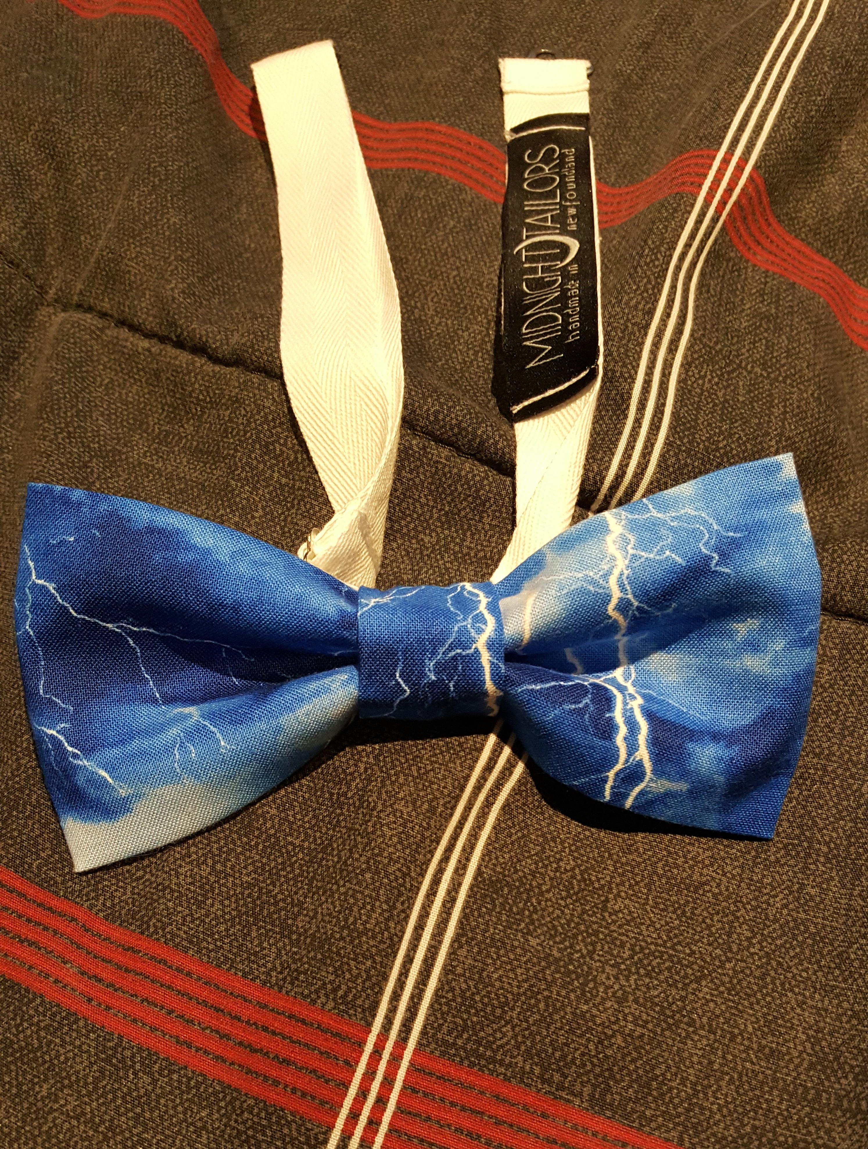 Found this beauty of a bow tie downtown(NL) this afternoon. Now I can