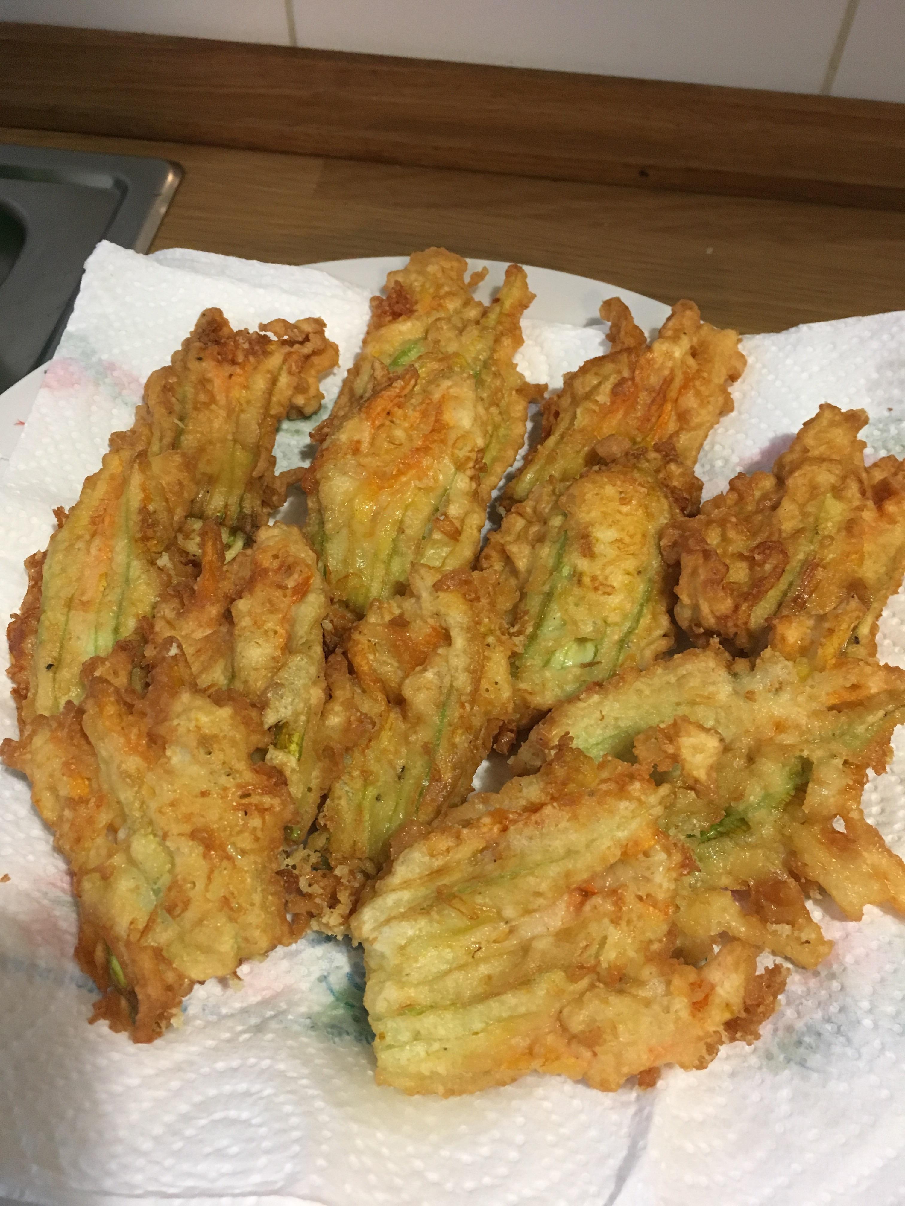 [homemade] zucchini flower fritters r/food