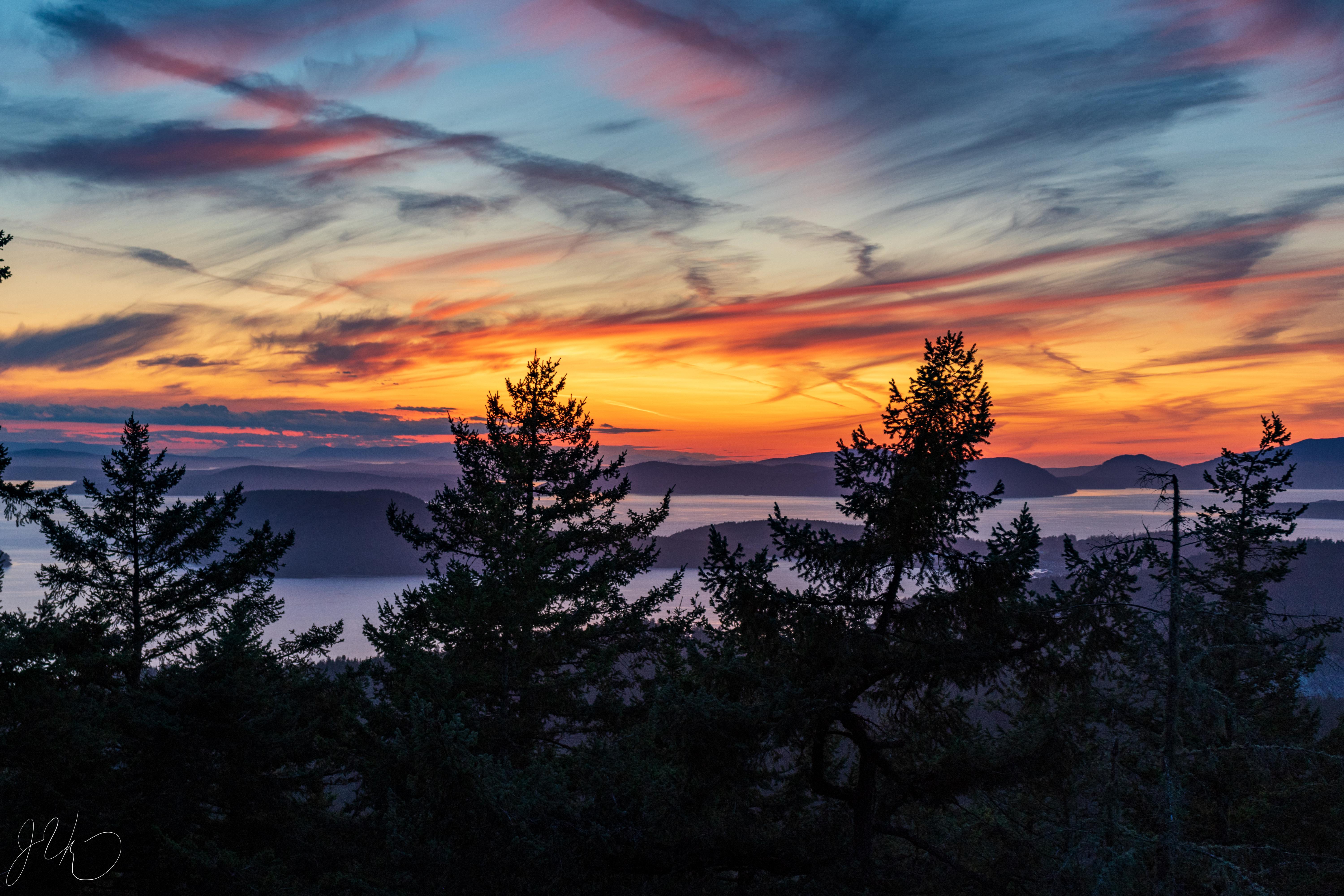 [OC] Sunset from Mt Erie, Anacortes, Washington [6000 x 4000] r/EarthPorn