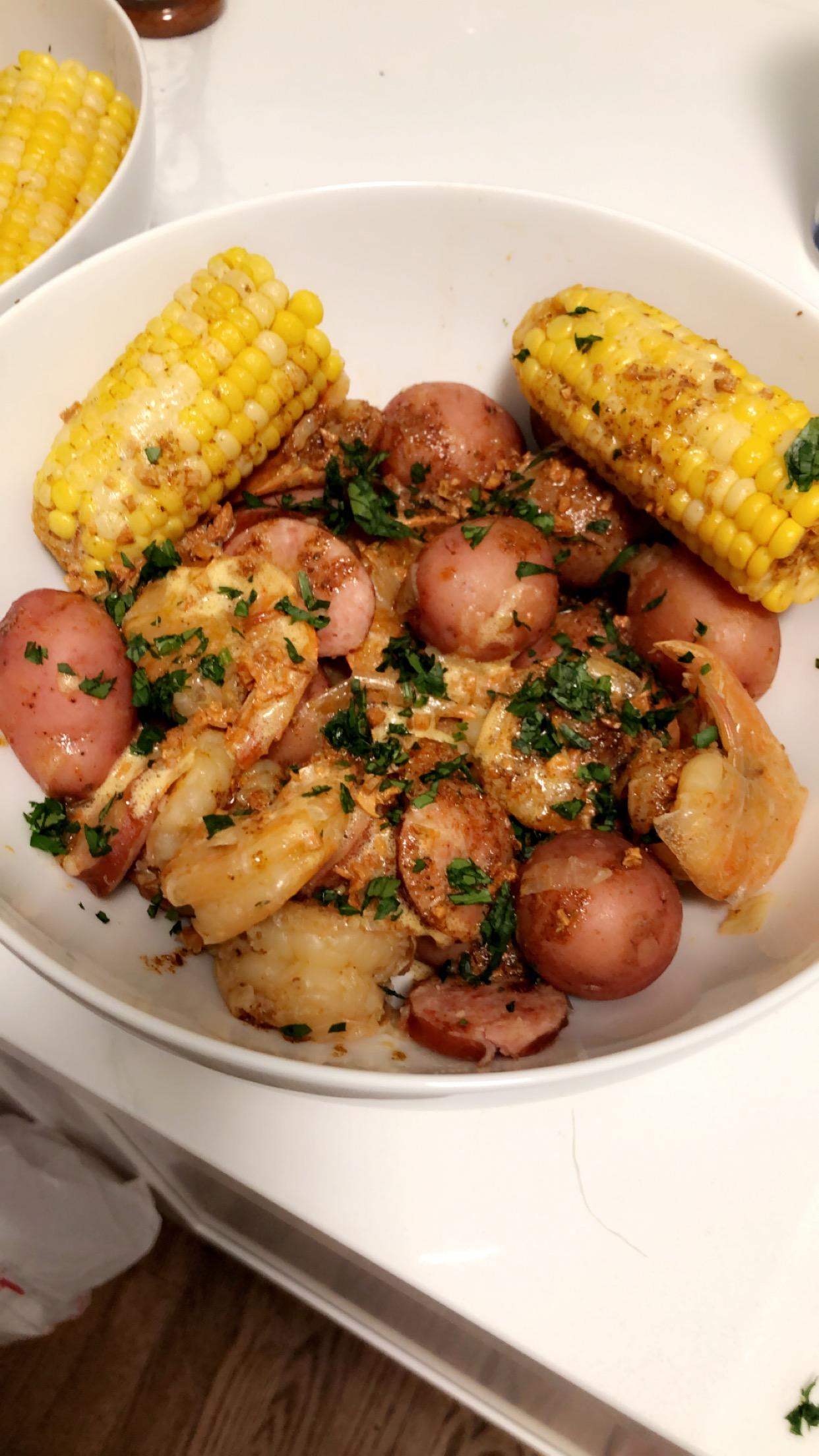 The "Damn Delicious" instant pot shrimp boil did not disappoint r