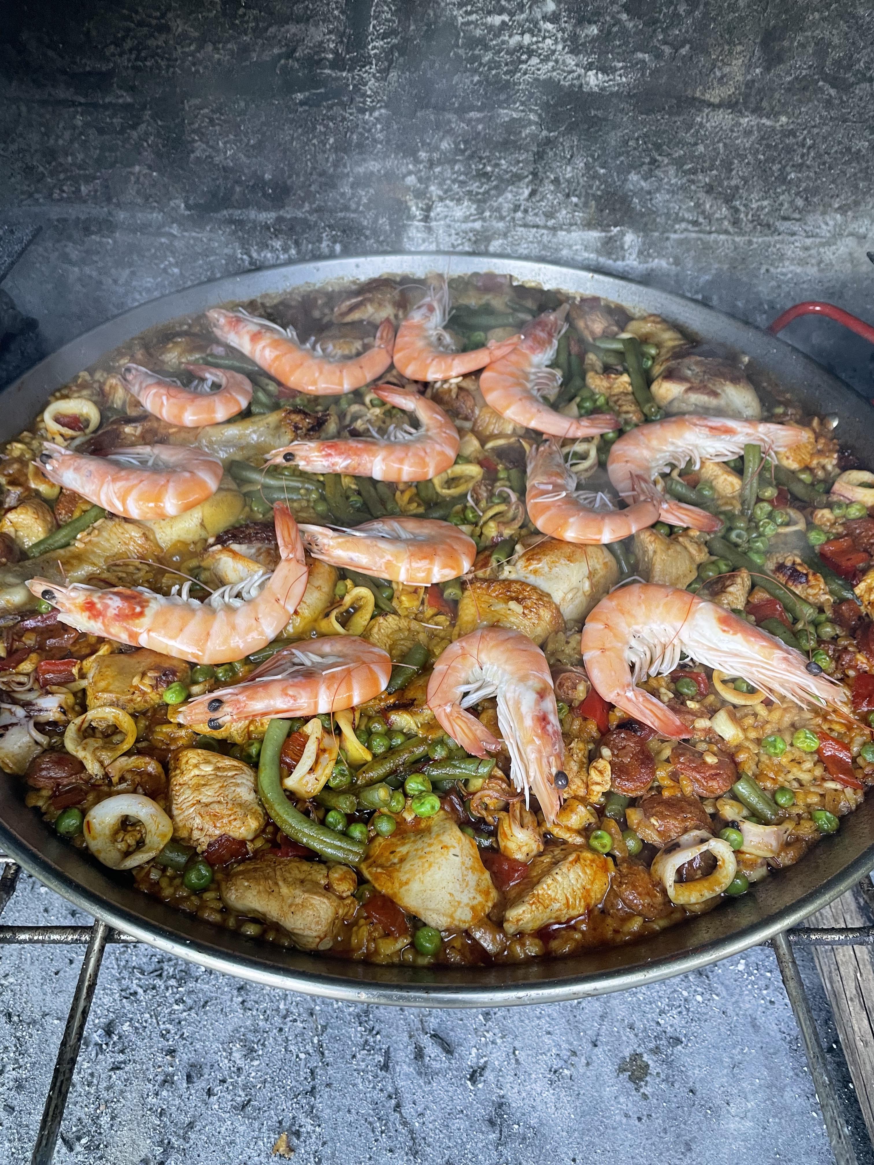[Homemade] Paella on charcoal r/food