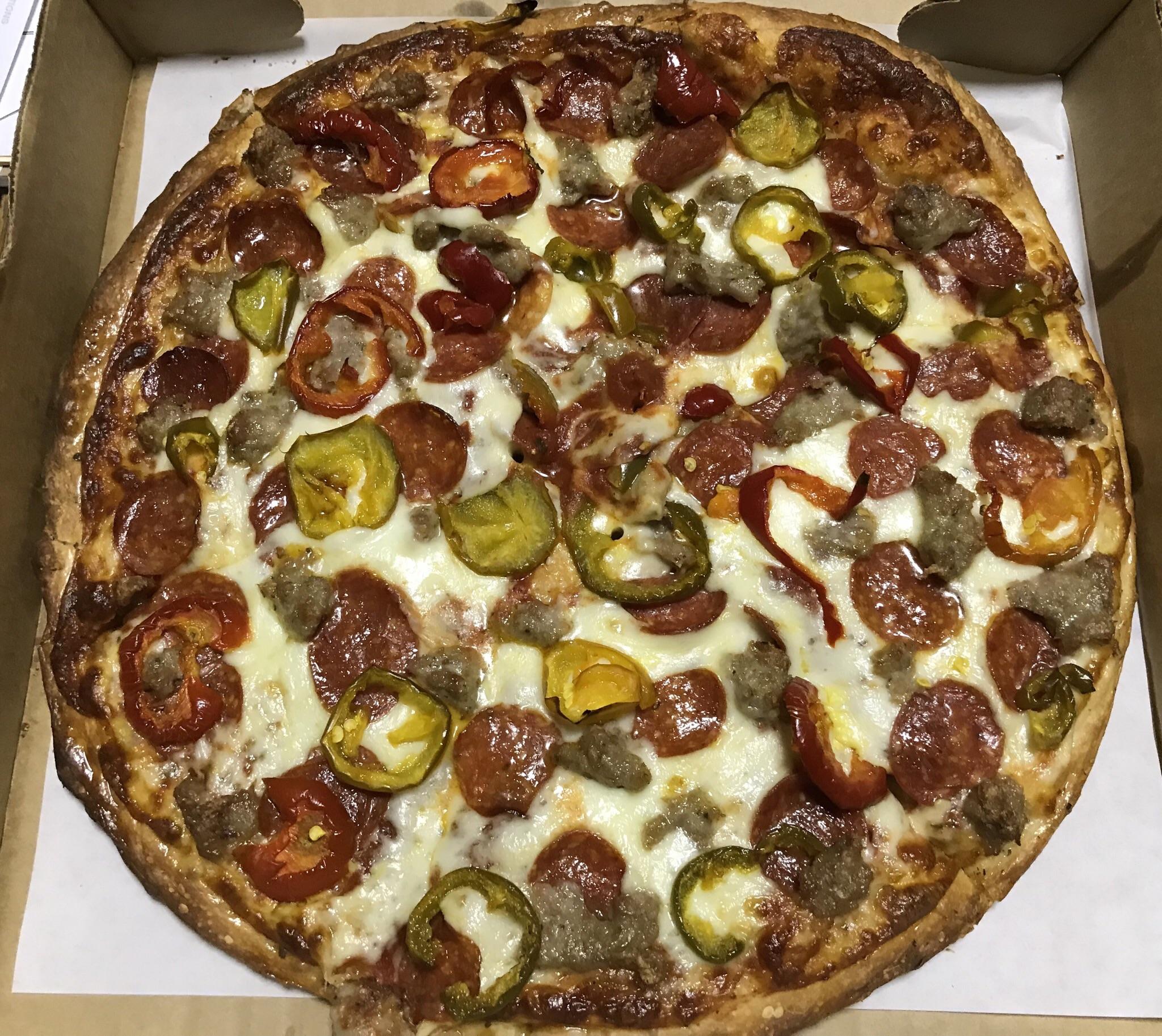 Buffalo, NY style. Pepperoni, sausage and peppers. r/Pizza