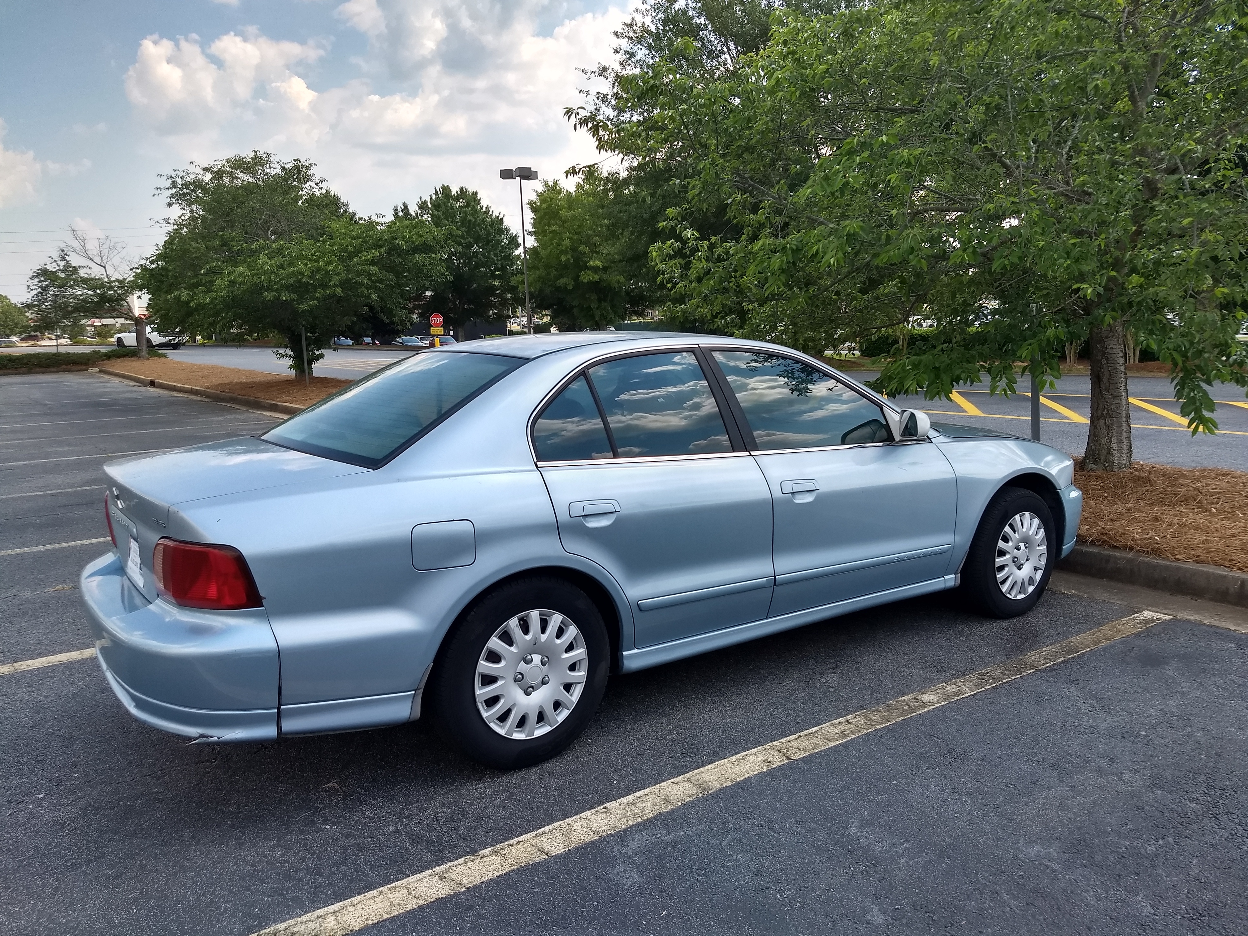 Mitsubishi Galant 2003 that me and my dad are gonna fix up! projectcar