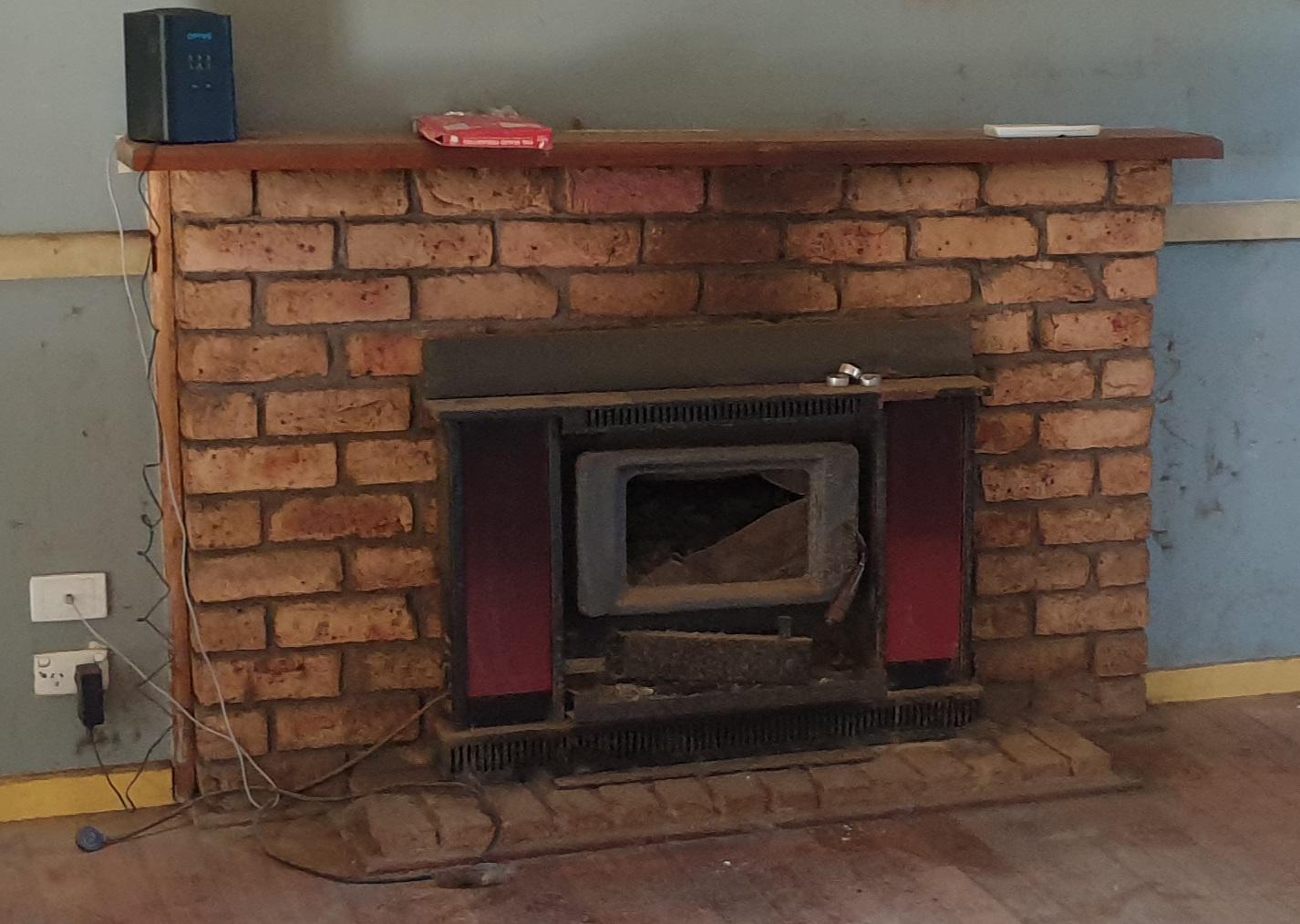 Fireplace ID please? Just bought an old house and this was in it but it