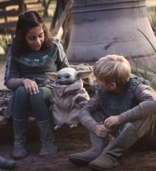 Baby Yoda Feet Movie Wallpaper