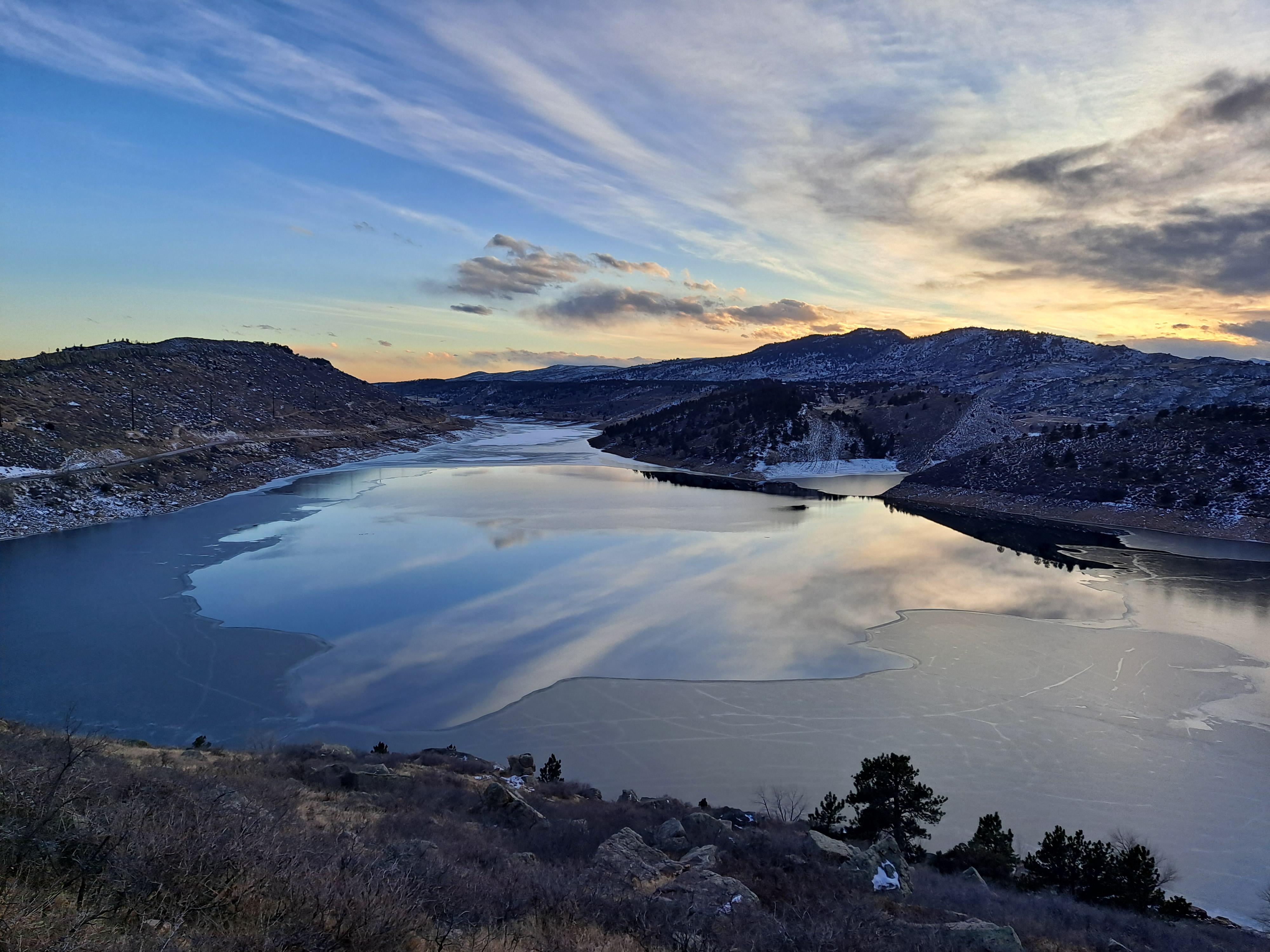 Sunset at Horsetooth Reservoir today r/FortCollins