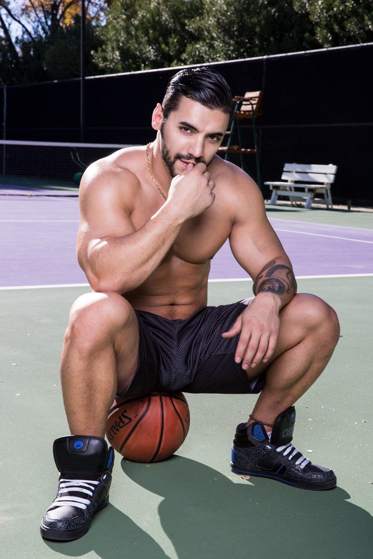 arad winwin : LadyBoners
