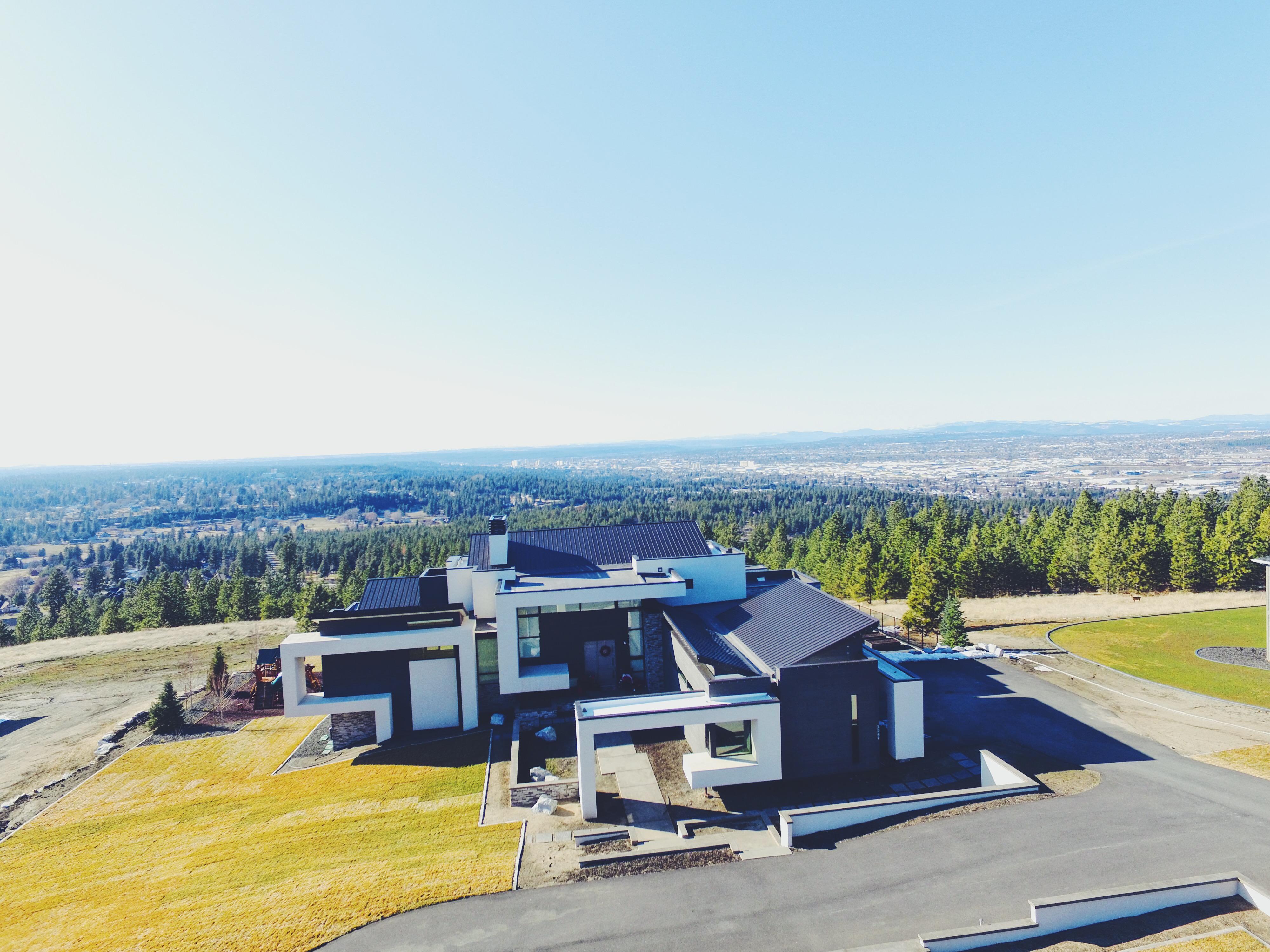 My favorite modern house in Spokane, East South Hill with amazing