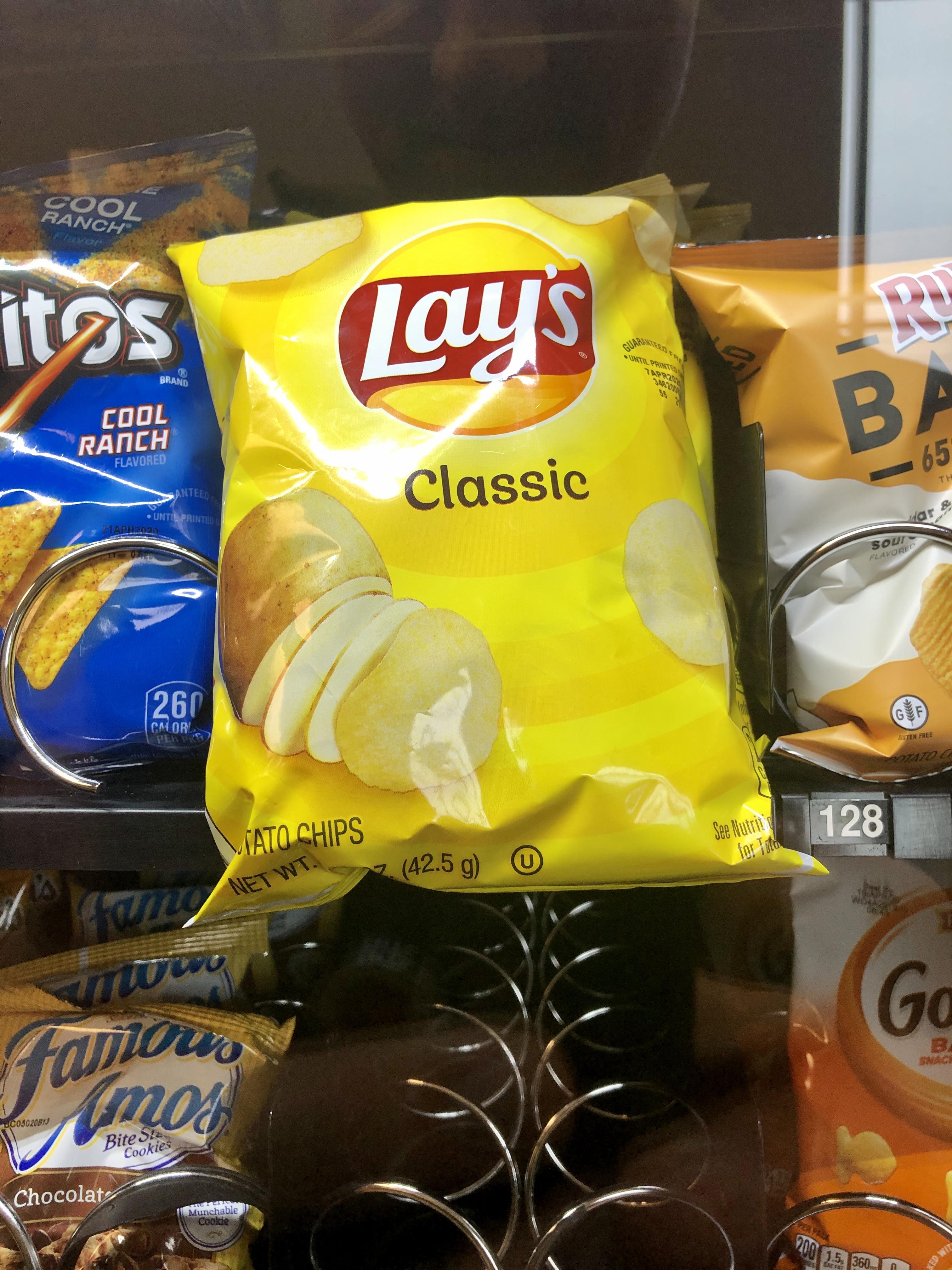I knew bags of chips had a lot of air, but this is ridiculous. r/funny