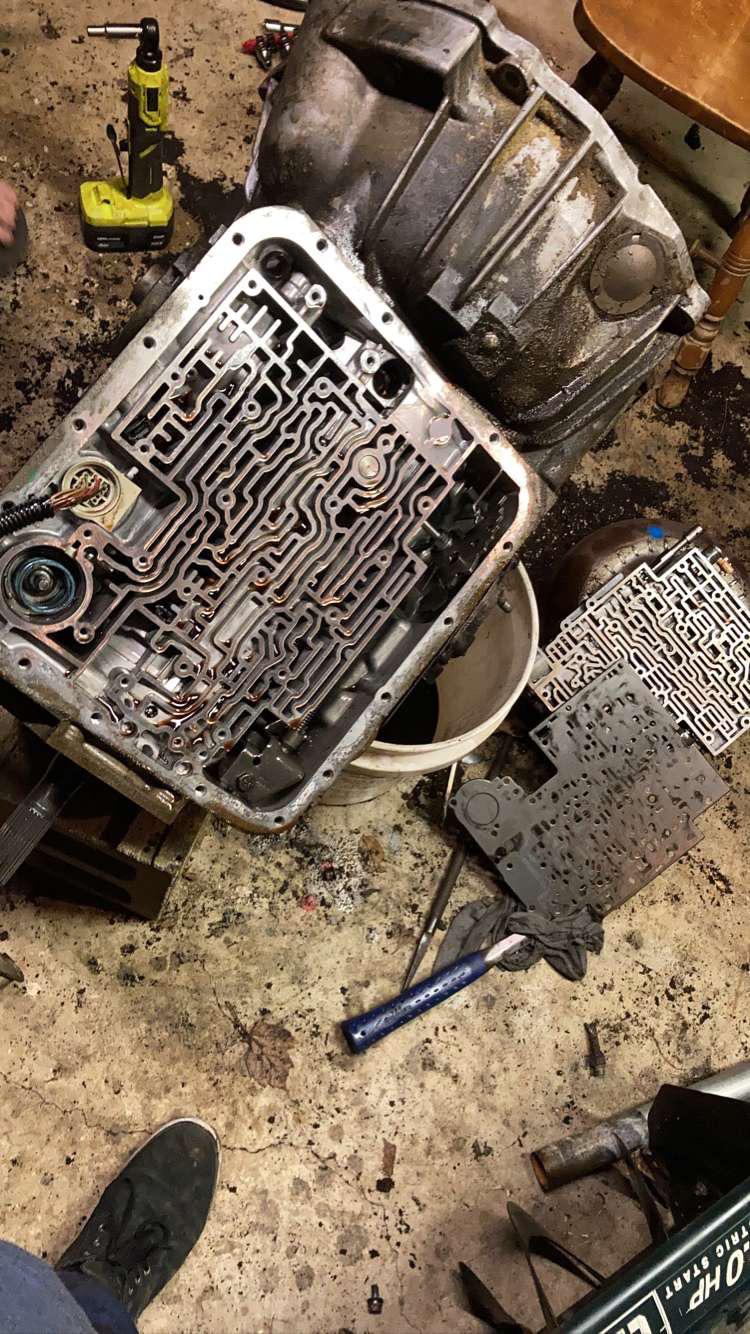 Rebuilding an 05 4l60e for my first time. Popped this off and a bunch