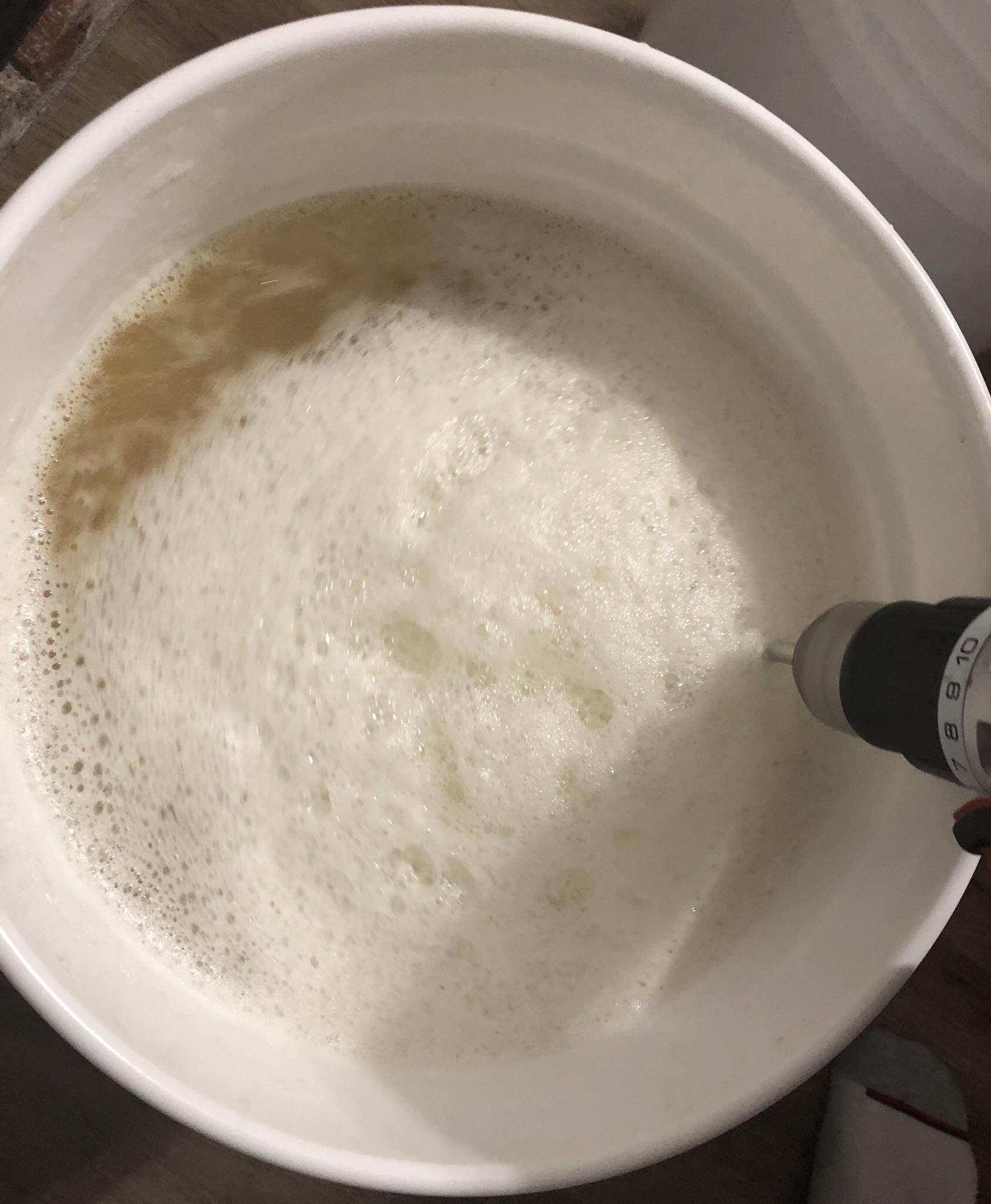 Degas and Nutrient addition. What do you guys use to degas? If you do