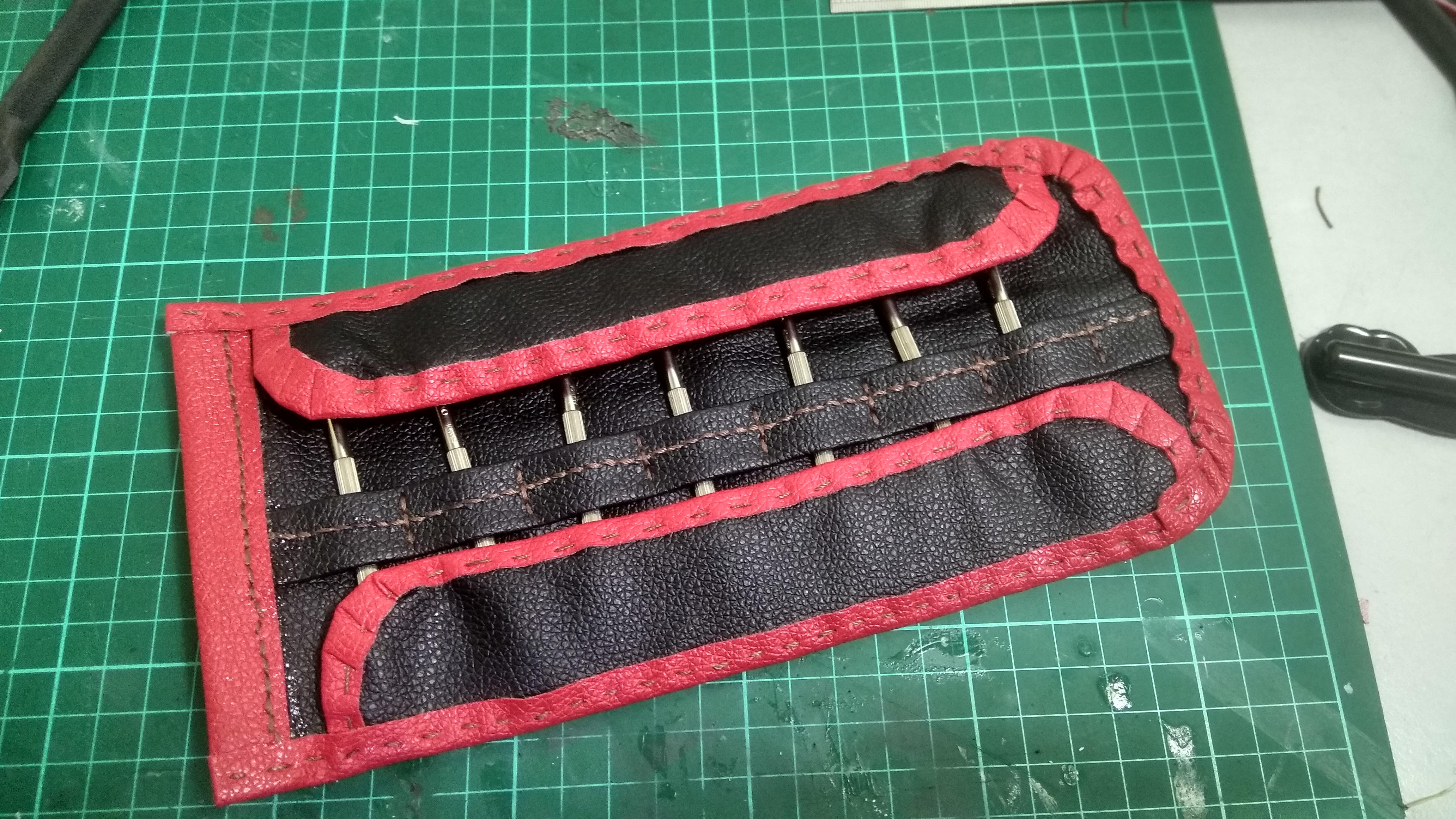 I made a screwdriver pouch! r/Leathercraft