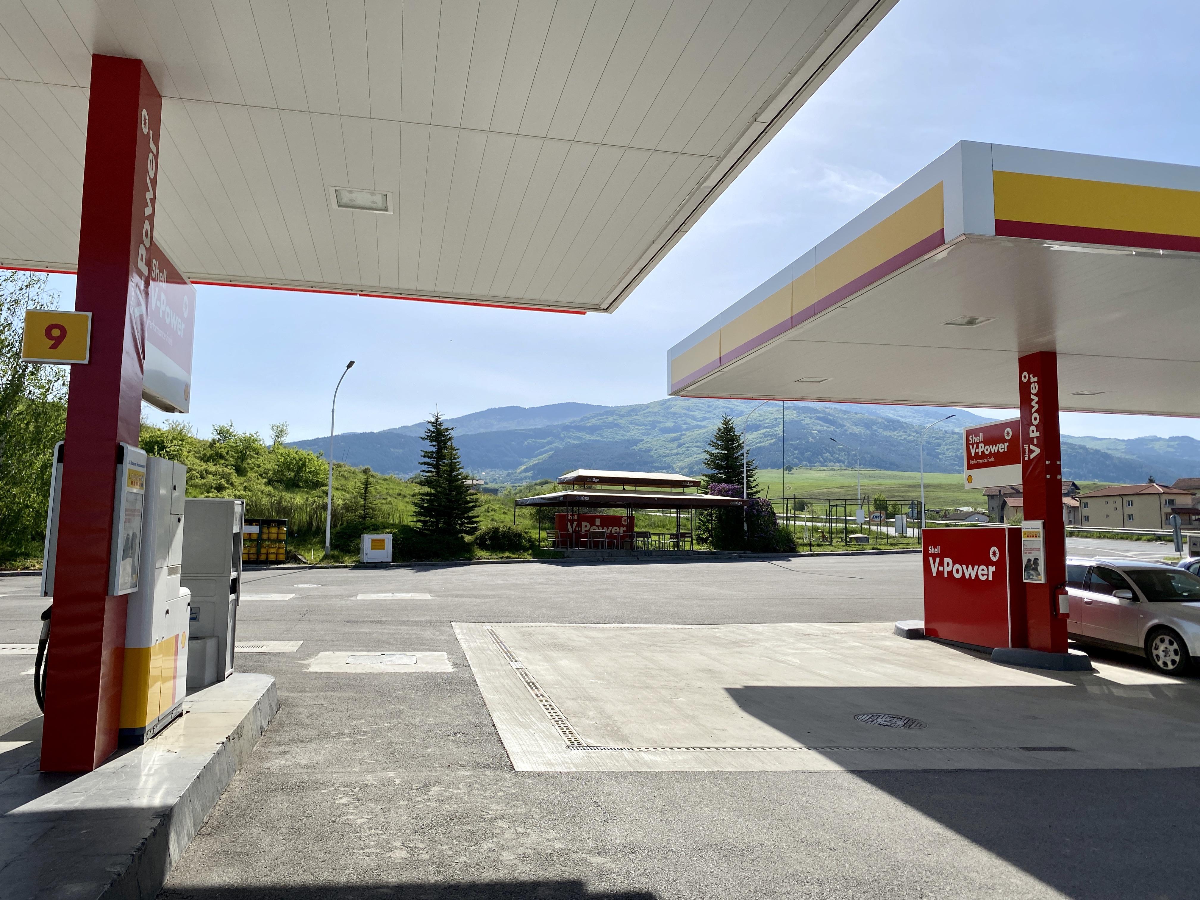 Gas station view r/iPhoneography