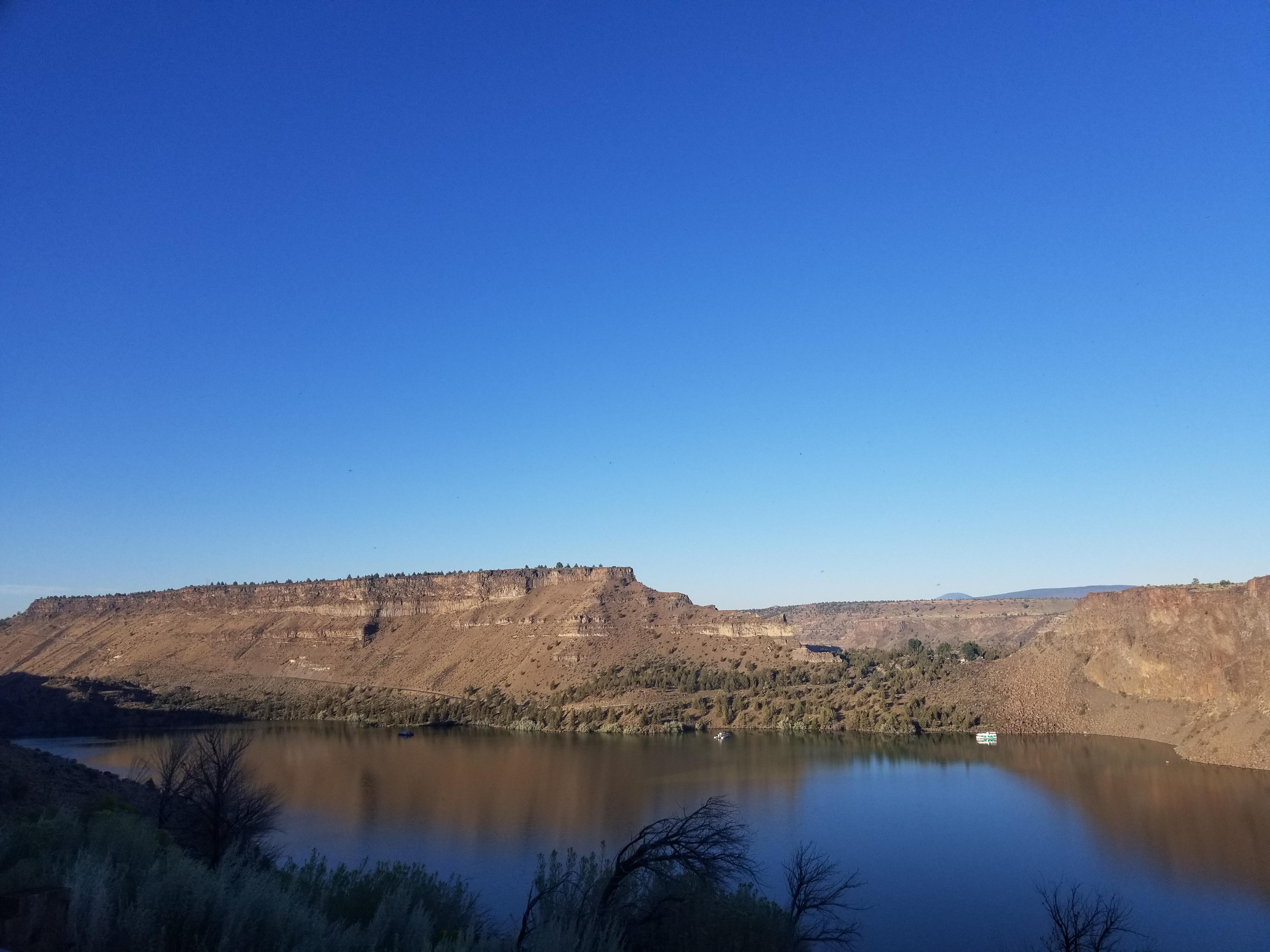 Warm springs , Oregon r/oregon