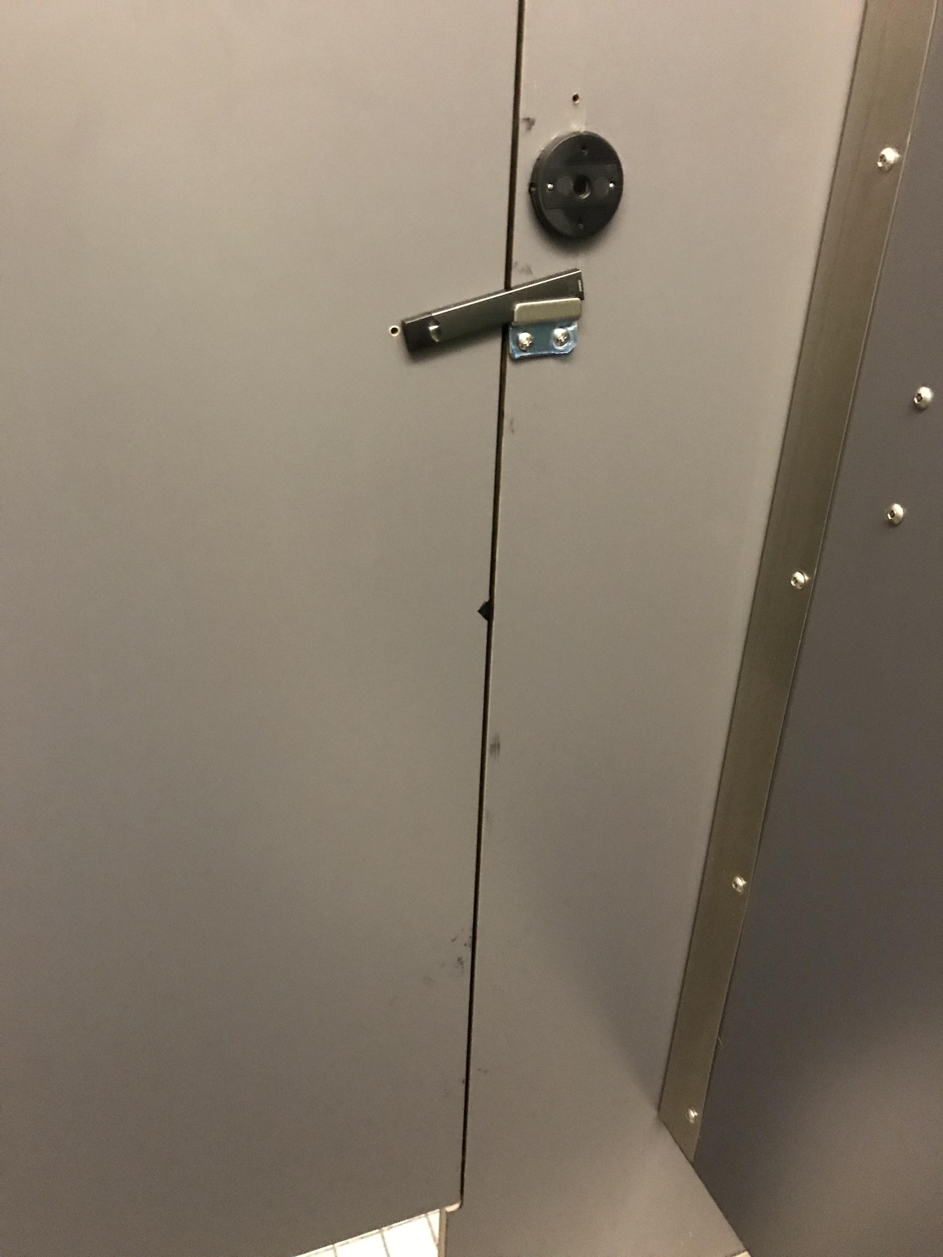 When the bathroom stall doesn’t have a lock r/juul