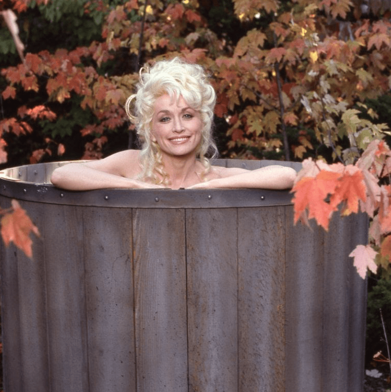 List 104+ Pictures Pictures Of Dolly Parton When She Was Young Latest