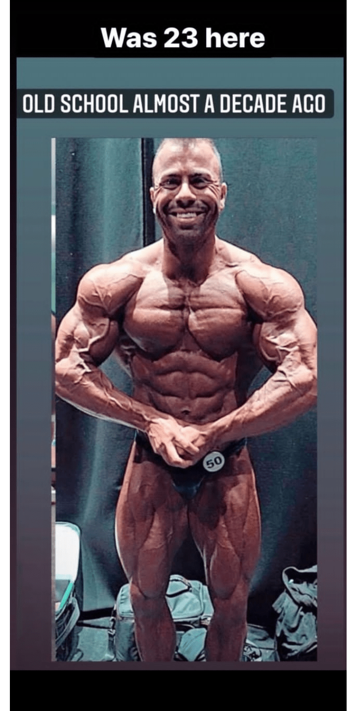 instagram bodybuilding coach at 23 years old. r/moreplatesmoredates