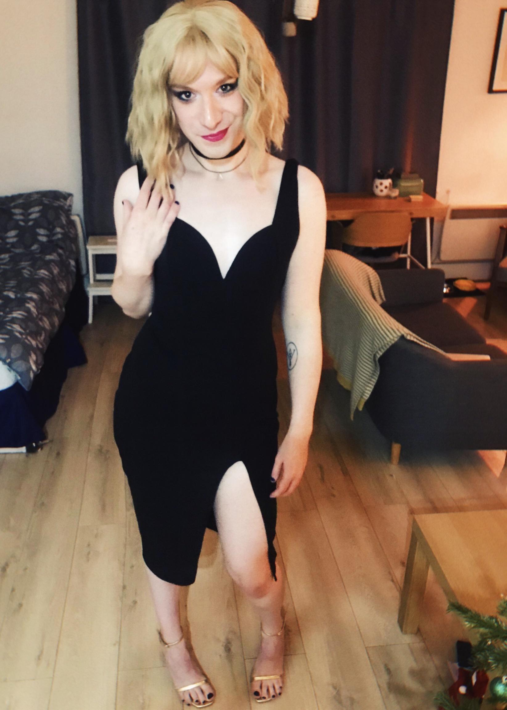 My NYE outfit 💜🥳💜 crossdressing