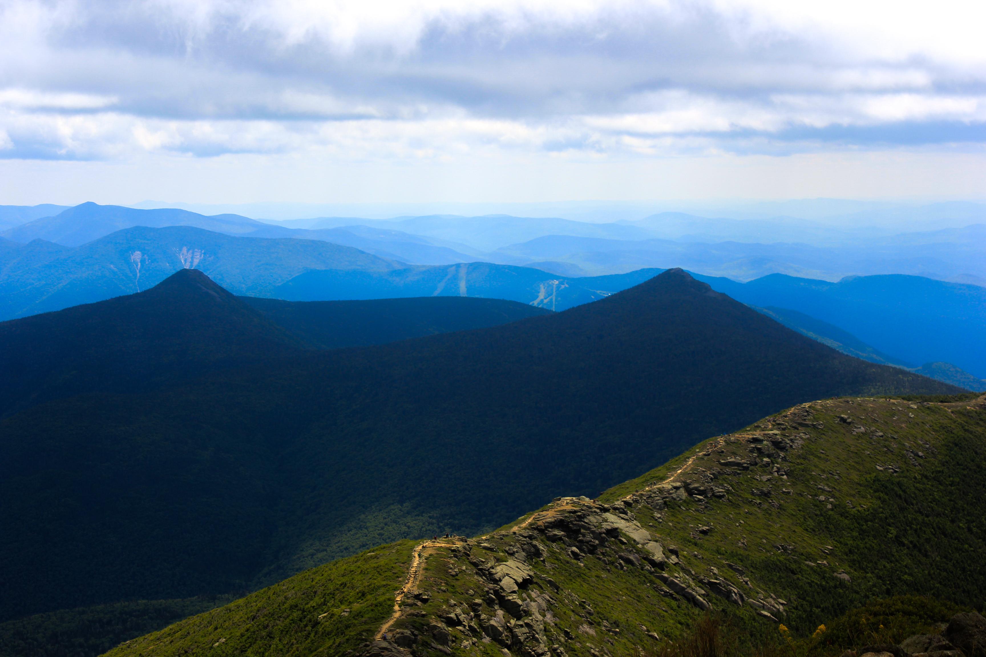 Franconia Ridge White Mountains, NH About 10 hour hike [3456 x 2304] r/EarthPorn